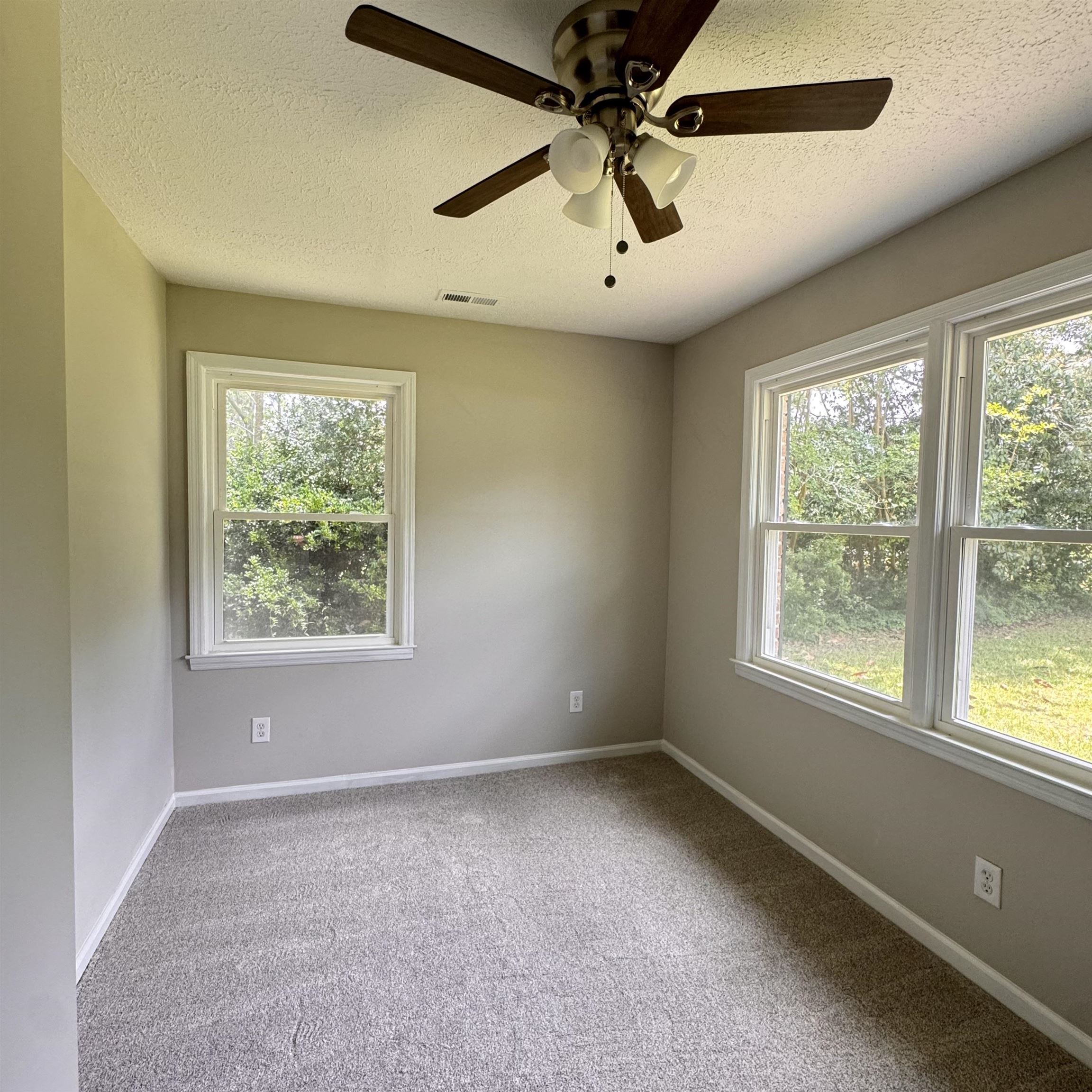 7072 Horseshoe Circle Property Photo 16