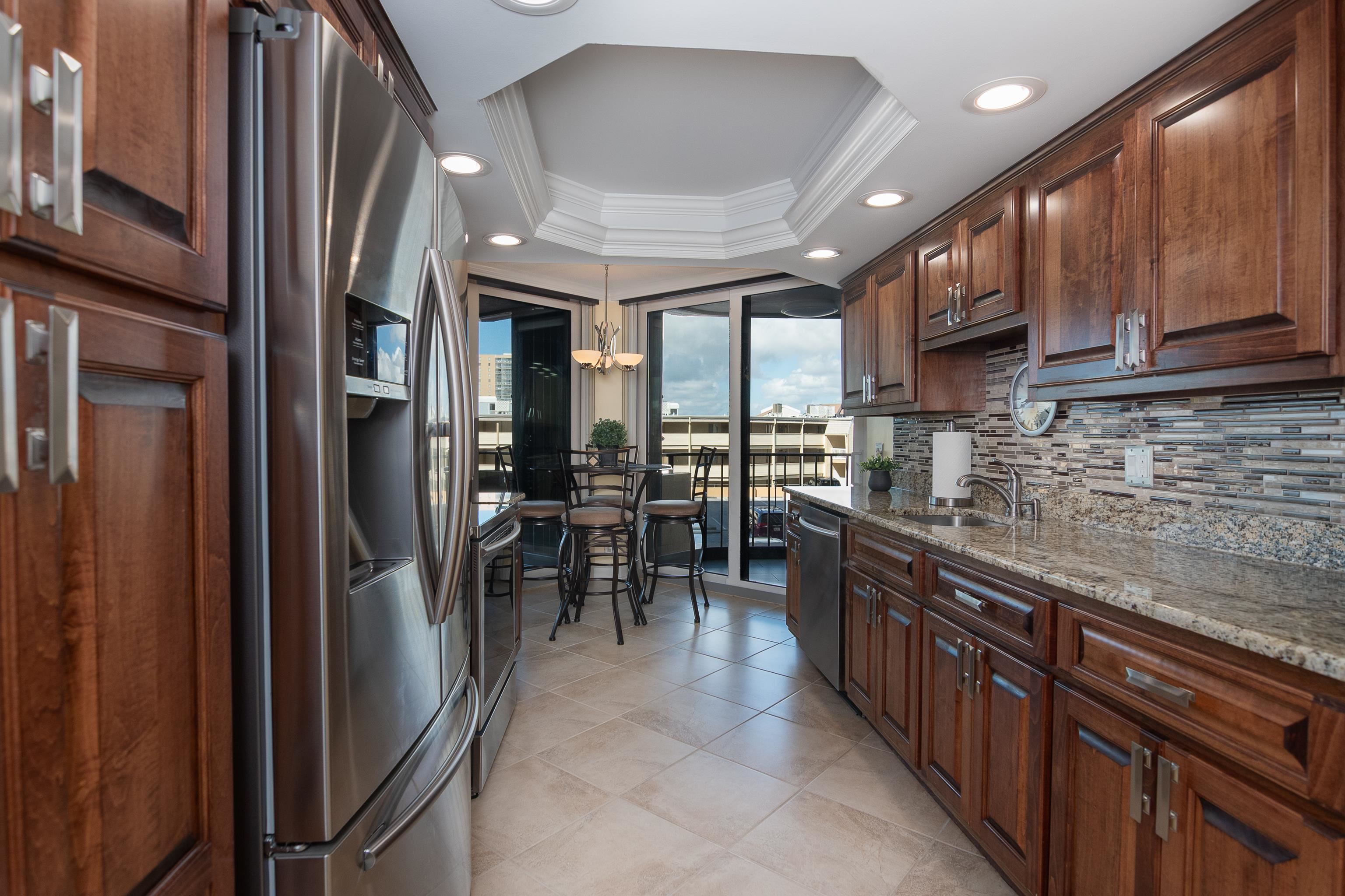 9650 Shore Dr. Property Photo 12
