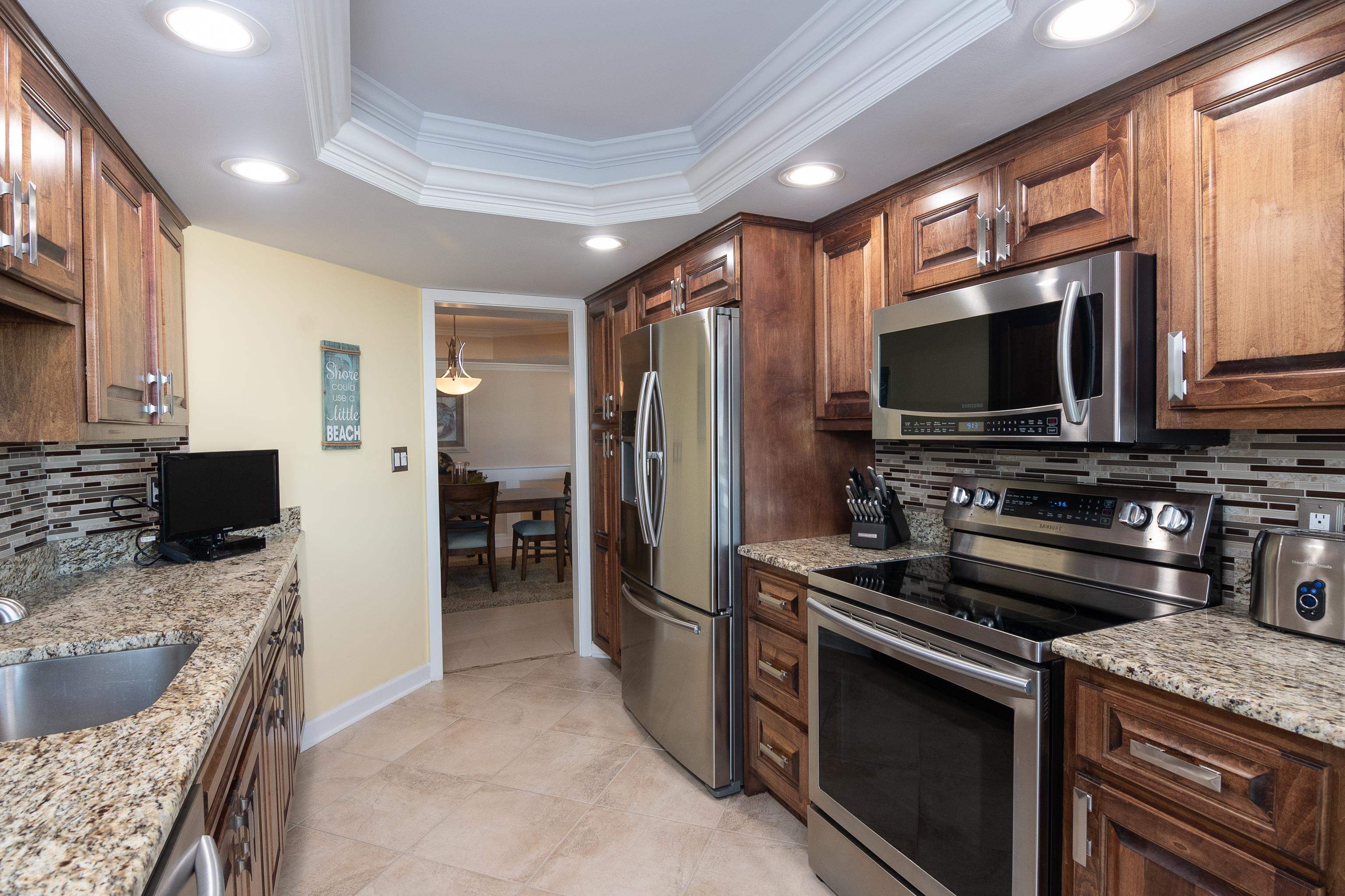 9650 Shore Dr. Property Photo 17