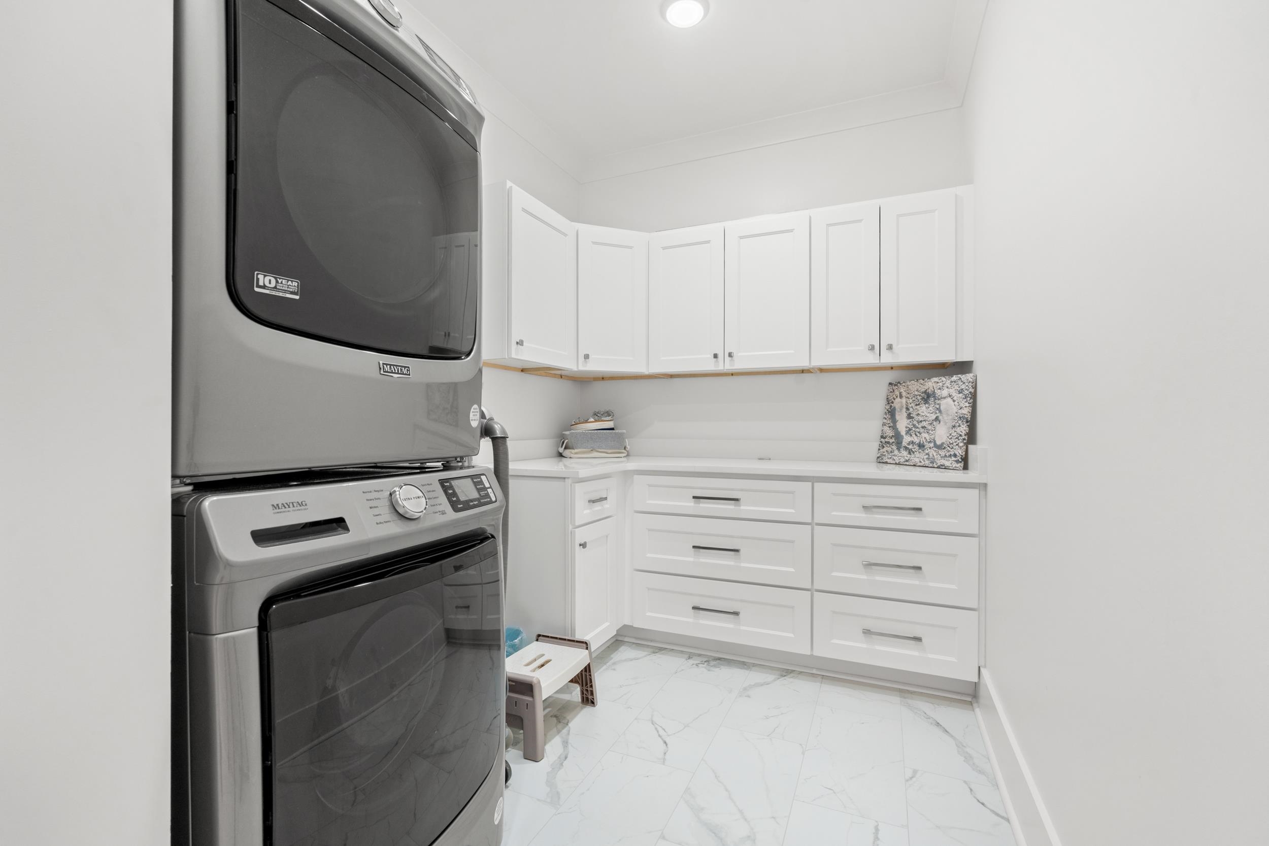924 Perrin Dr. Property Photo 42