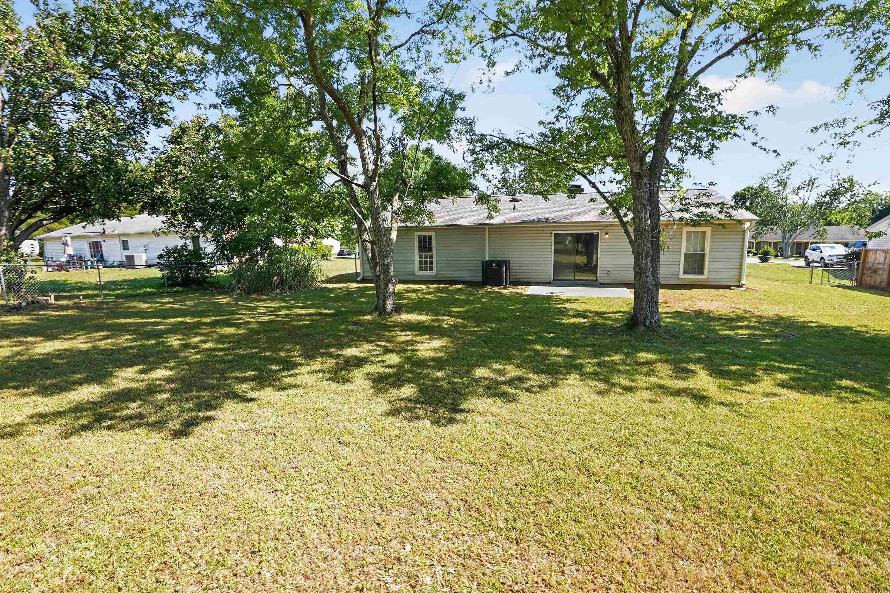 108 Sedgefield Ct Property Photo 7