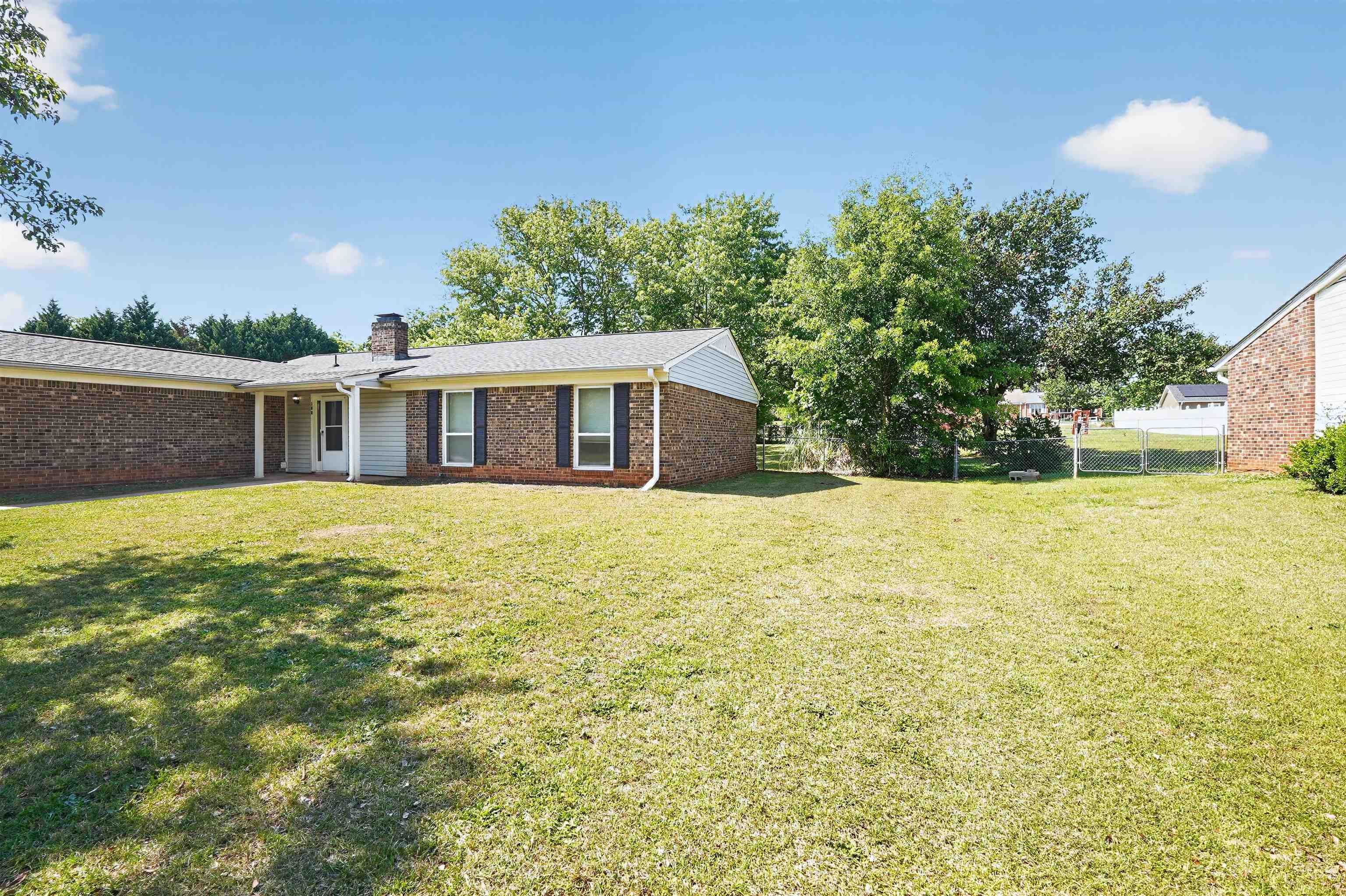 108 Sedgefield Ct Property Photo 10