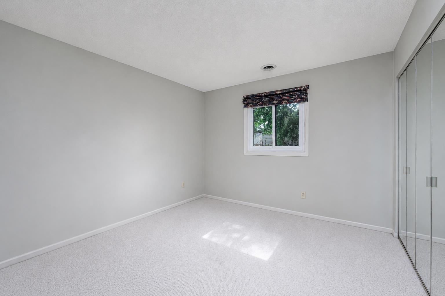 623 Rosemary Ln. Property Photo 30