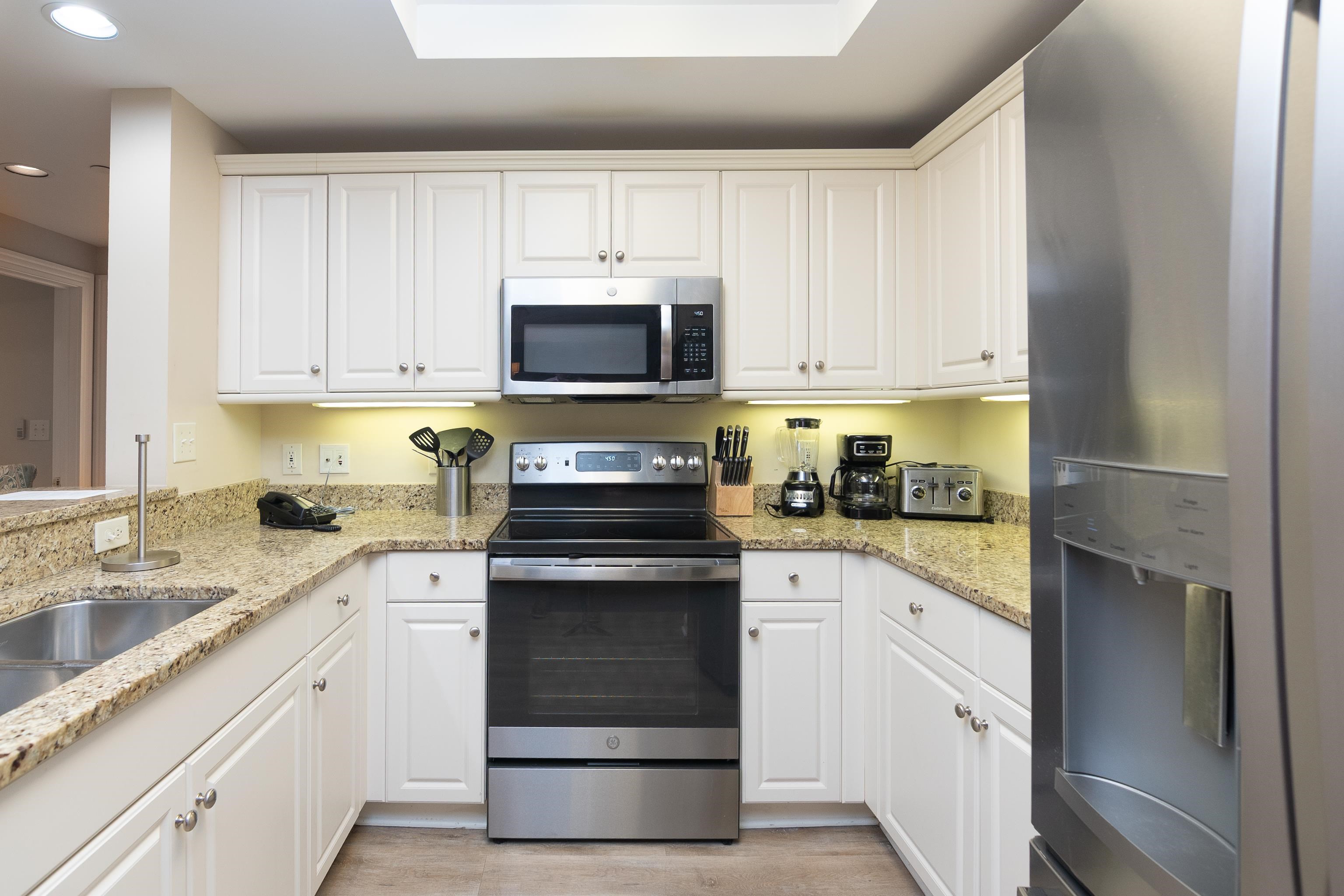 9994 Beach Club Dr. Property Photo 15