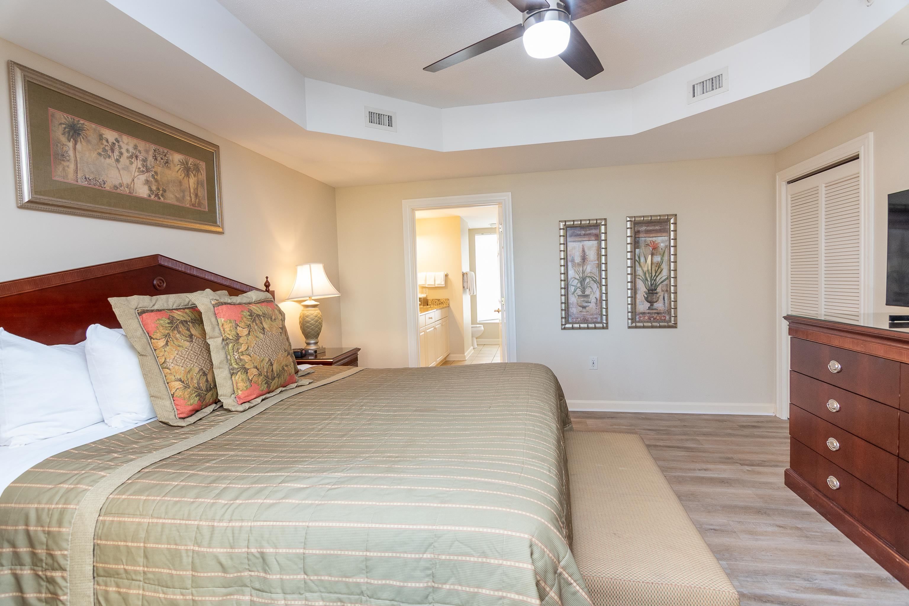 9994 Beach Club Dr. Property Photo 19