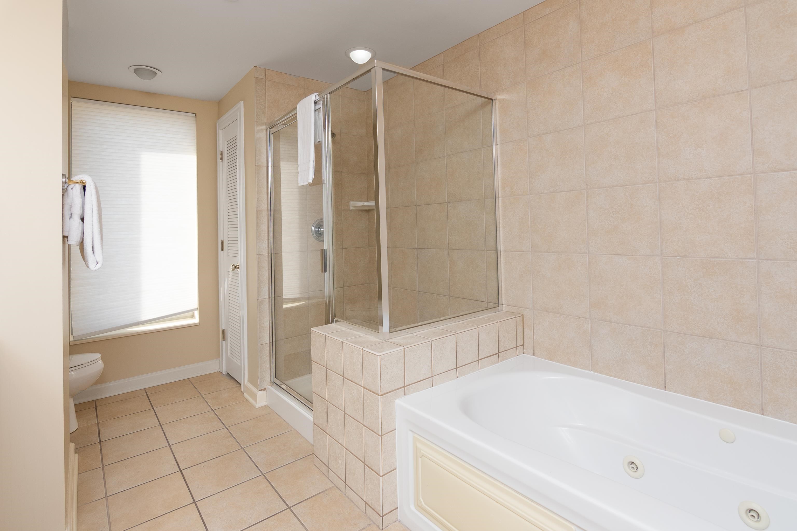 9994 Beach Club Dr. Property Photo 23