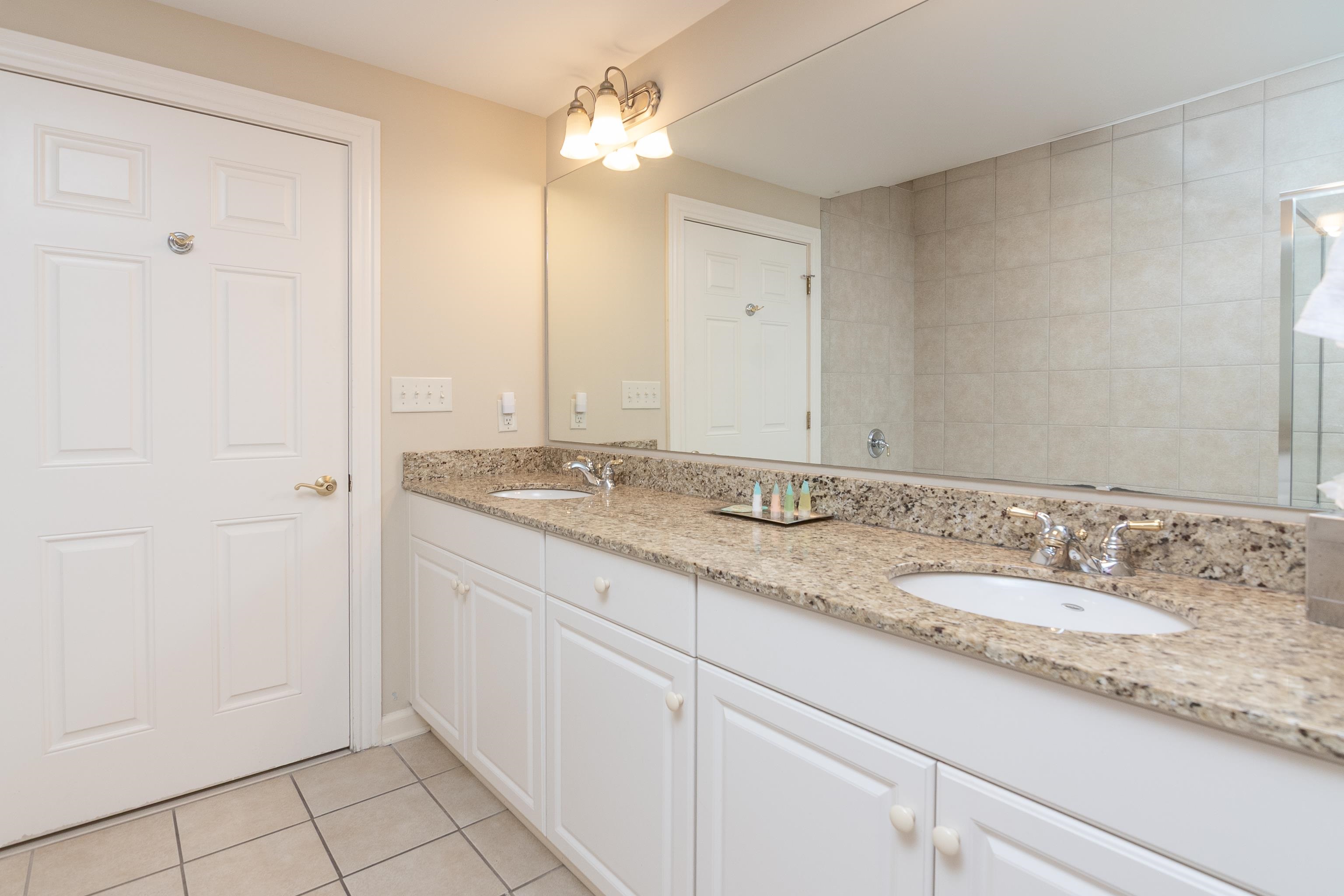 9994 Beach Club Dr. Property Photo 24