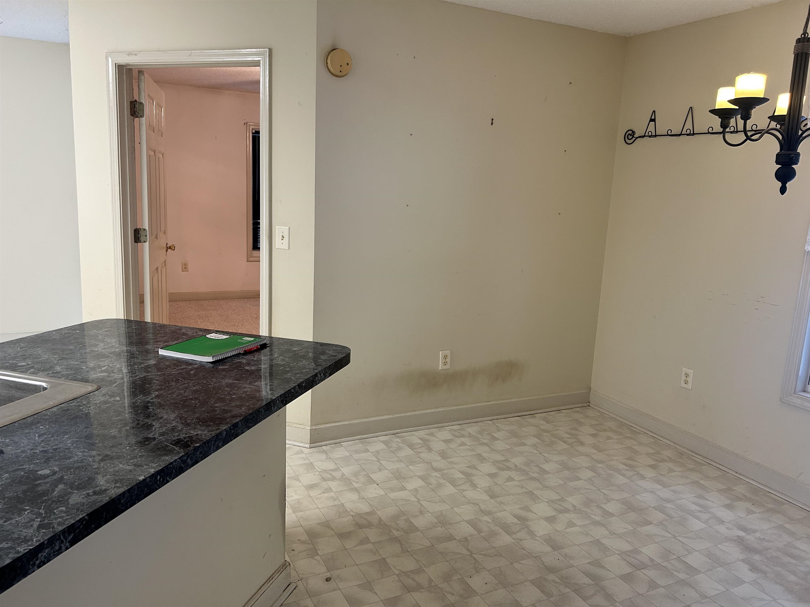 136 Ashworth Dr. Property Photo 11