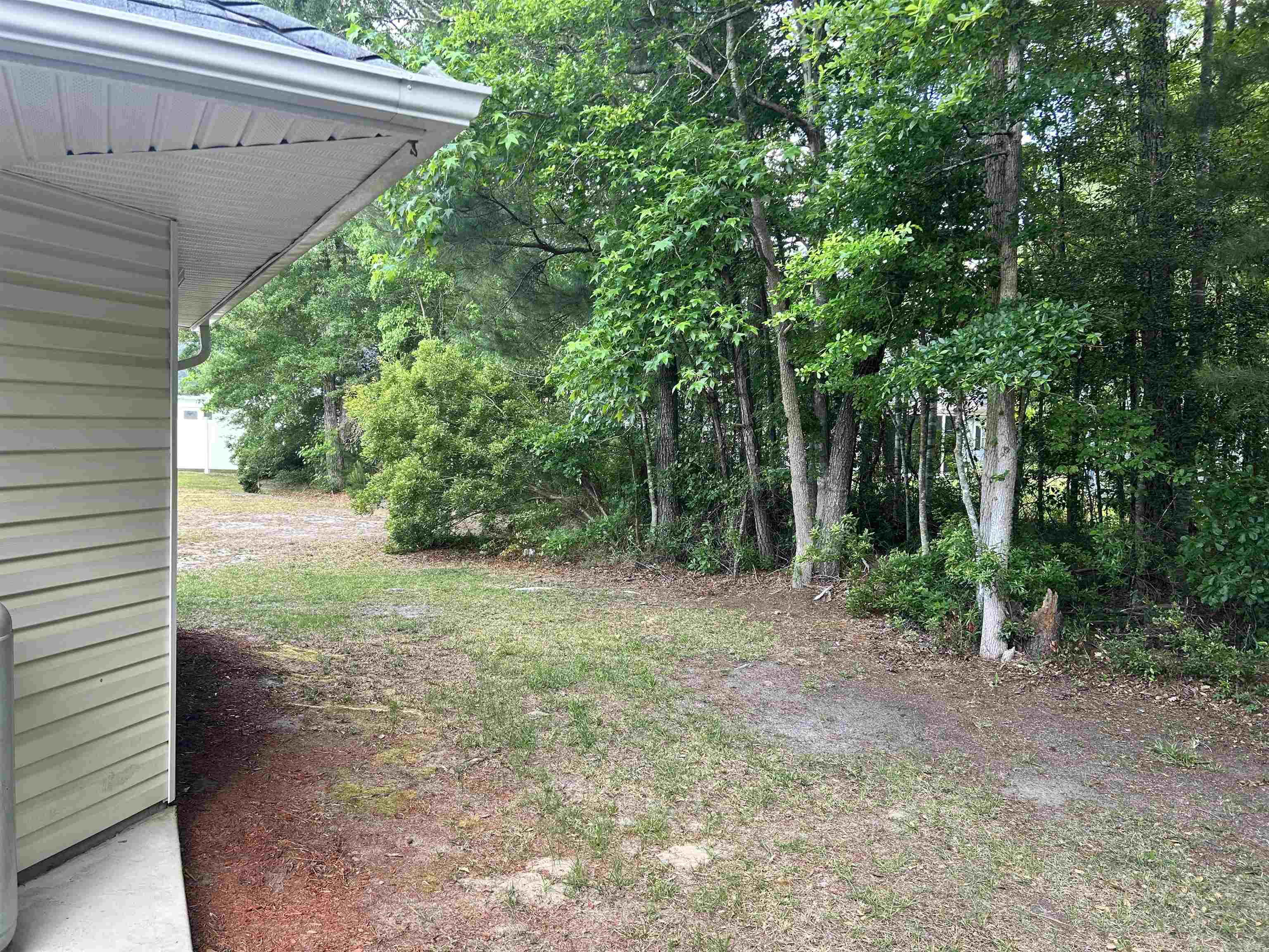 136 Ashworth Dr. Property Photo 17