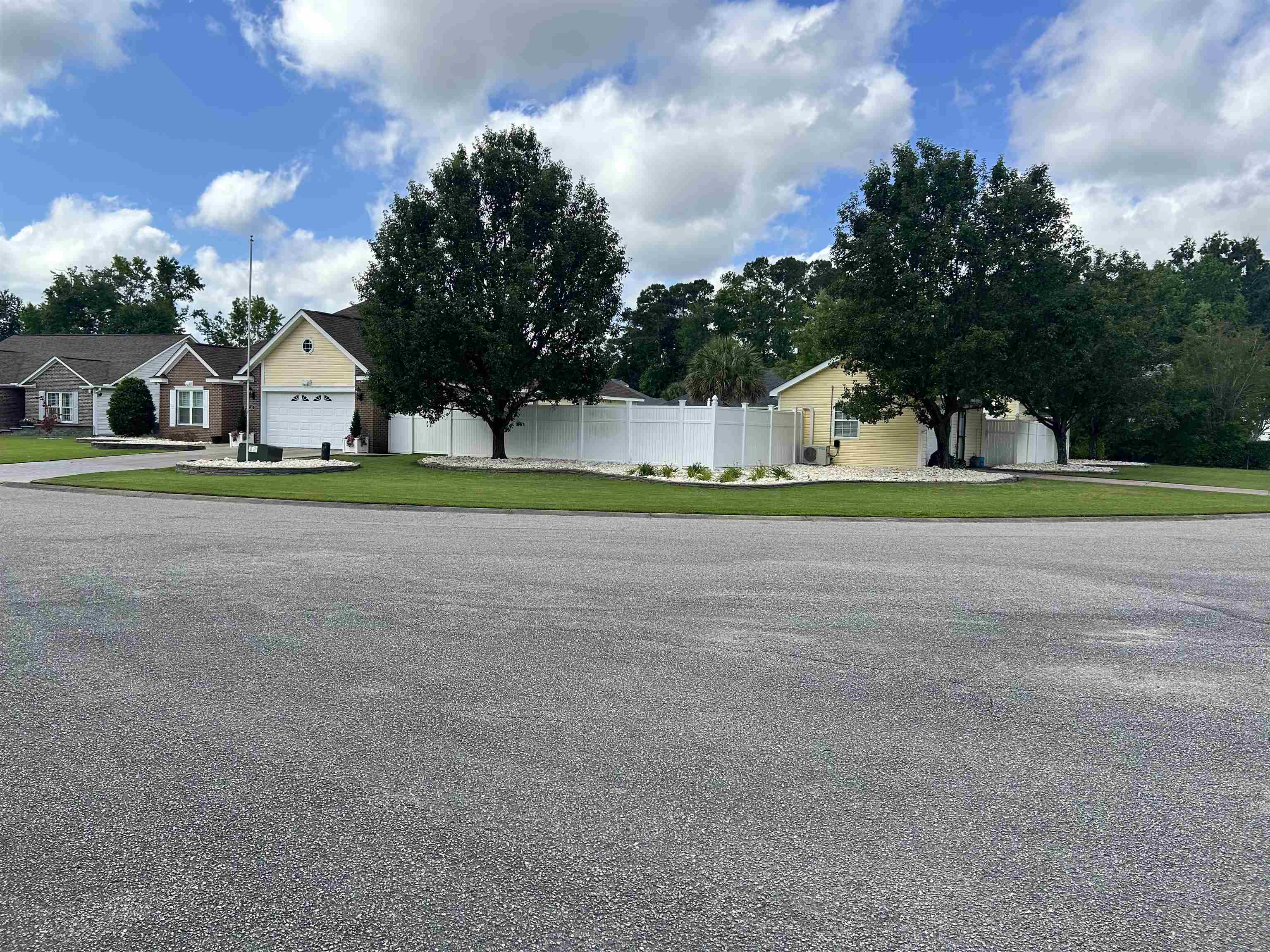 136 Ashworth Dr. Property Photo 21