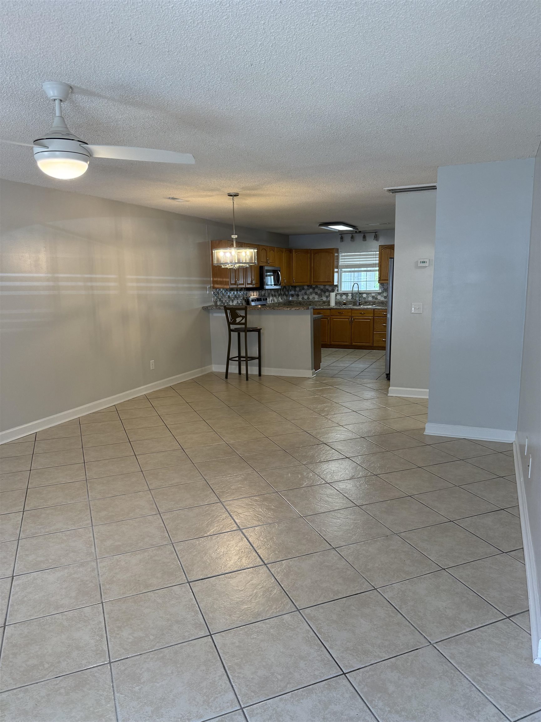 1444a Bessant Ave. Property Photo 7