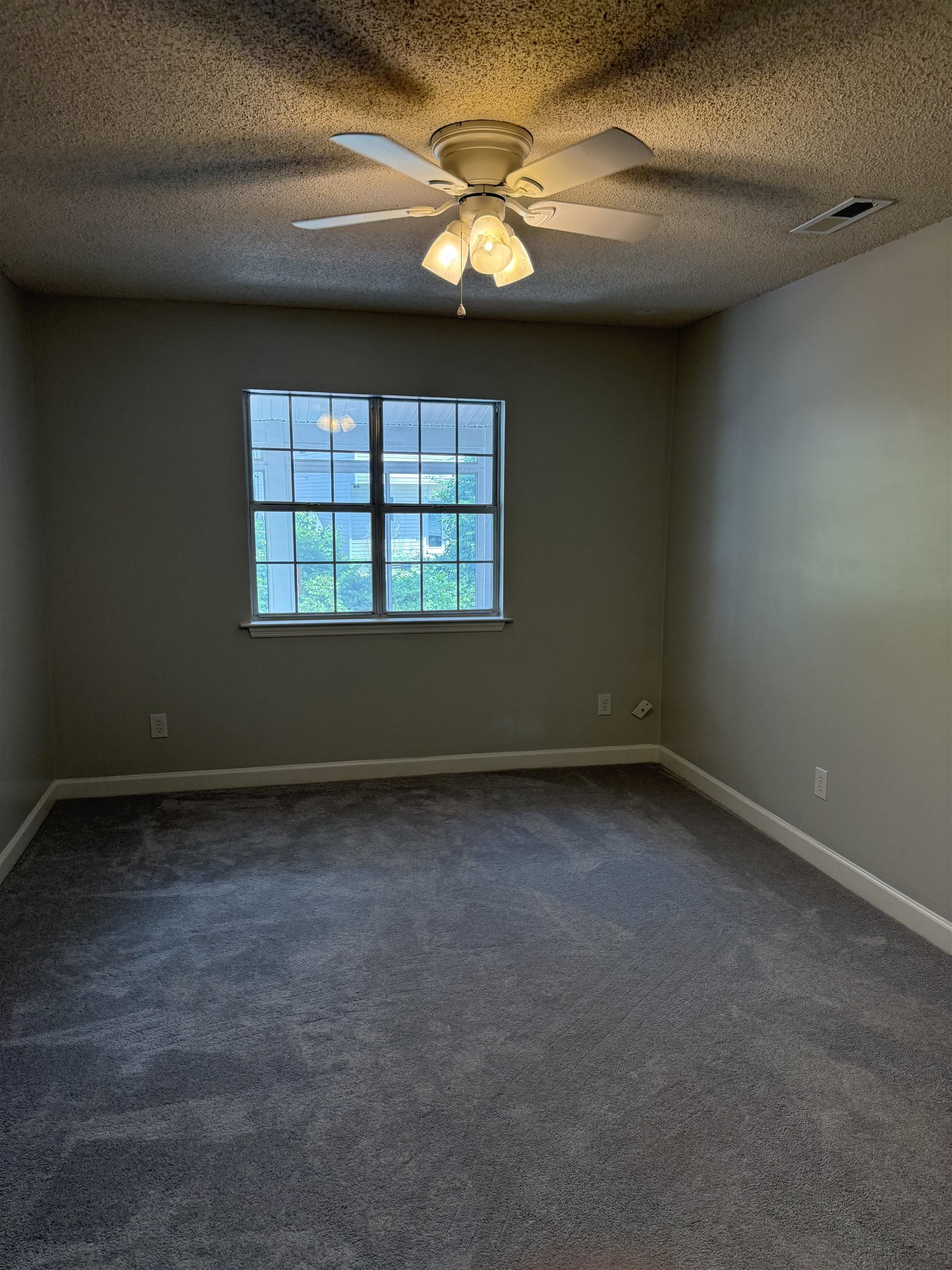 1444a Bessant Ave. Property Photo 12