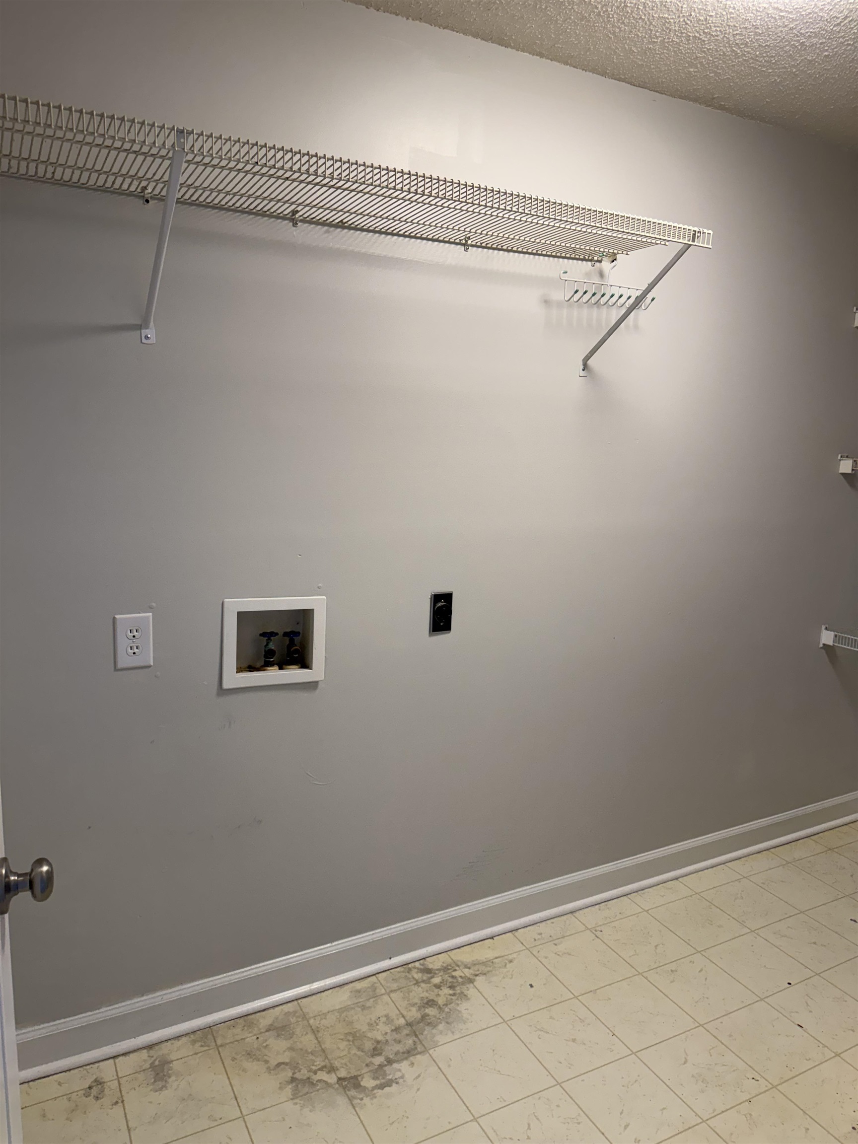 1444a Bessant Ave. Property Photo 18