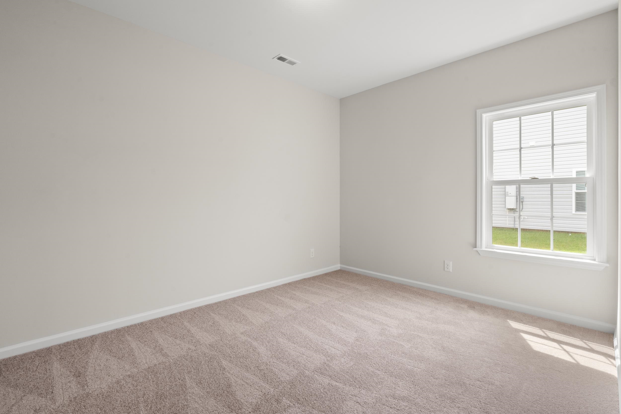194 Stillbrook Dr. Property Photo 5