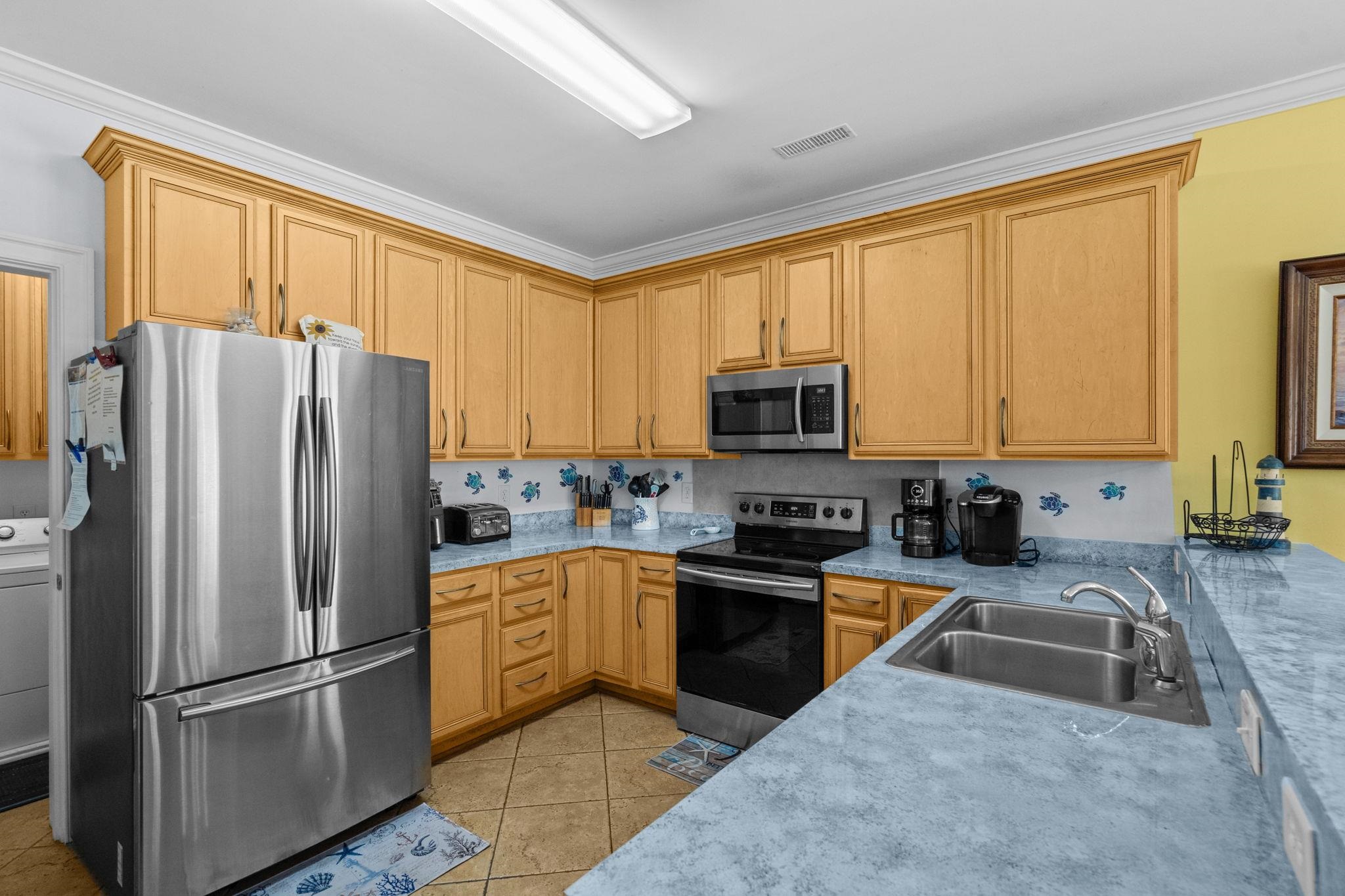 1217 N Waccamaw Dr. Property Photo 16