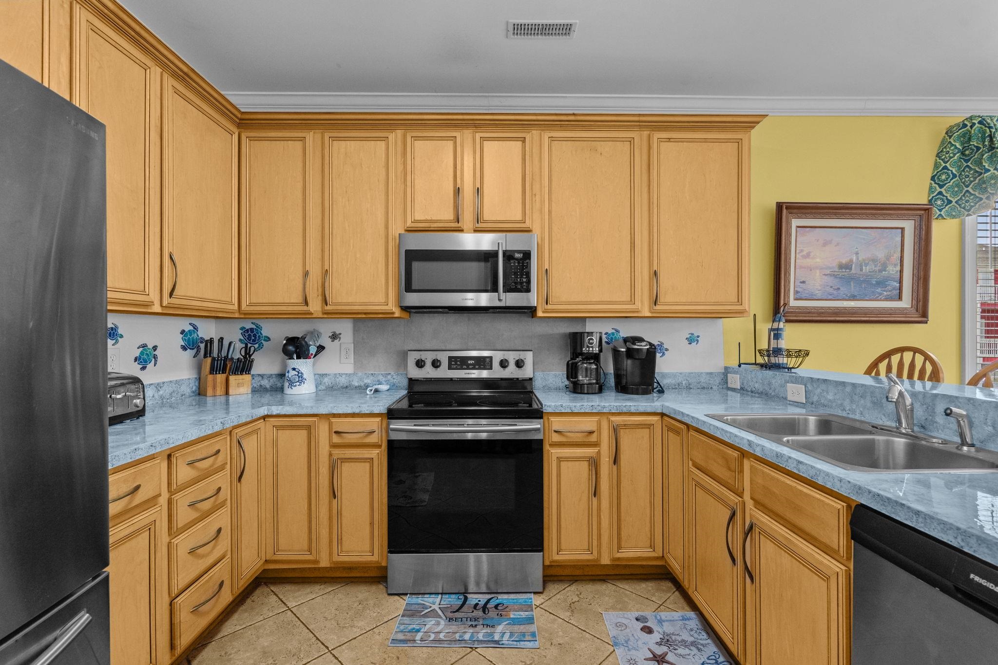 1217 N Waccamaw Dr. Property Photo 17