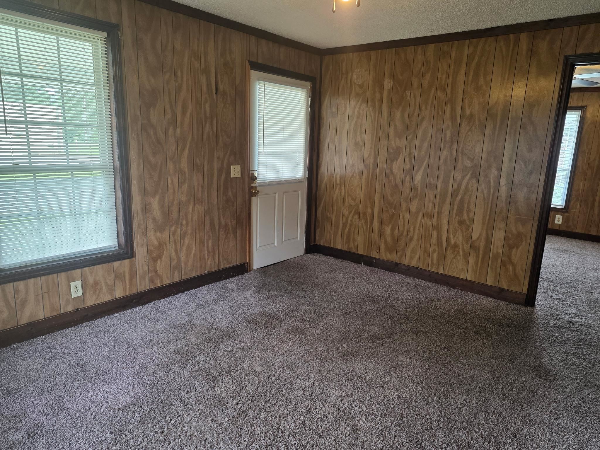 516 Gapway St. Property Photo 6