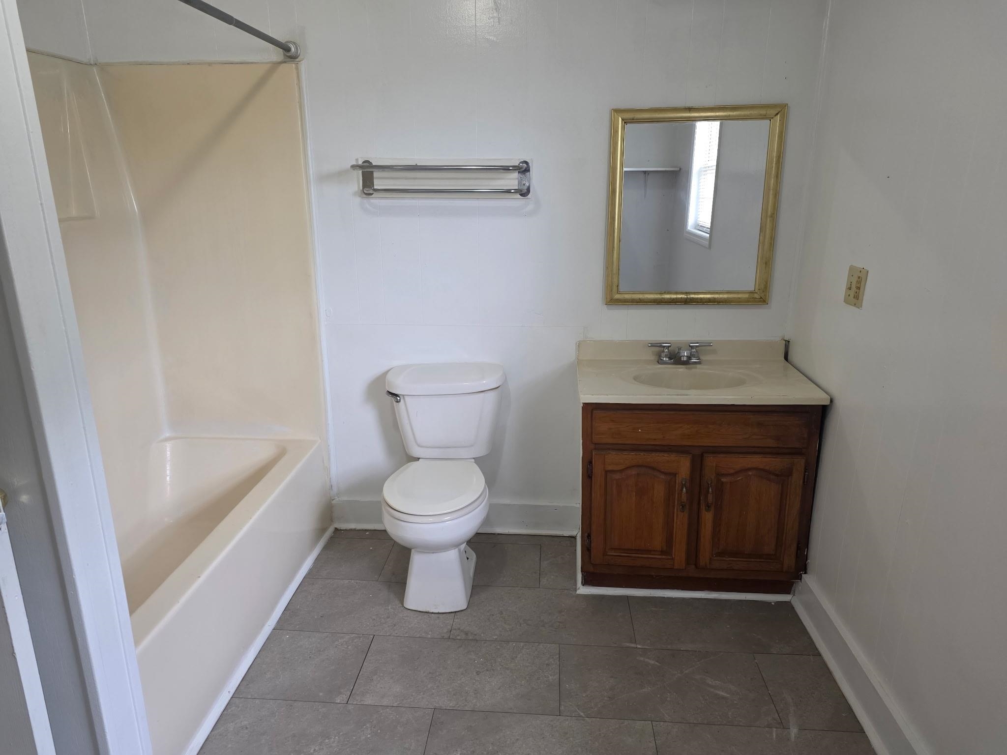 516 Gapway St. Property Photo 12