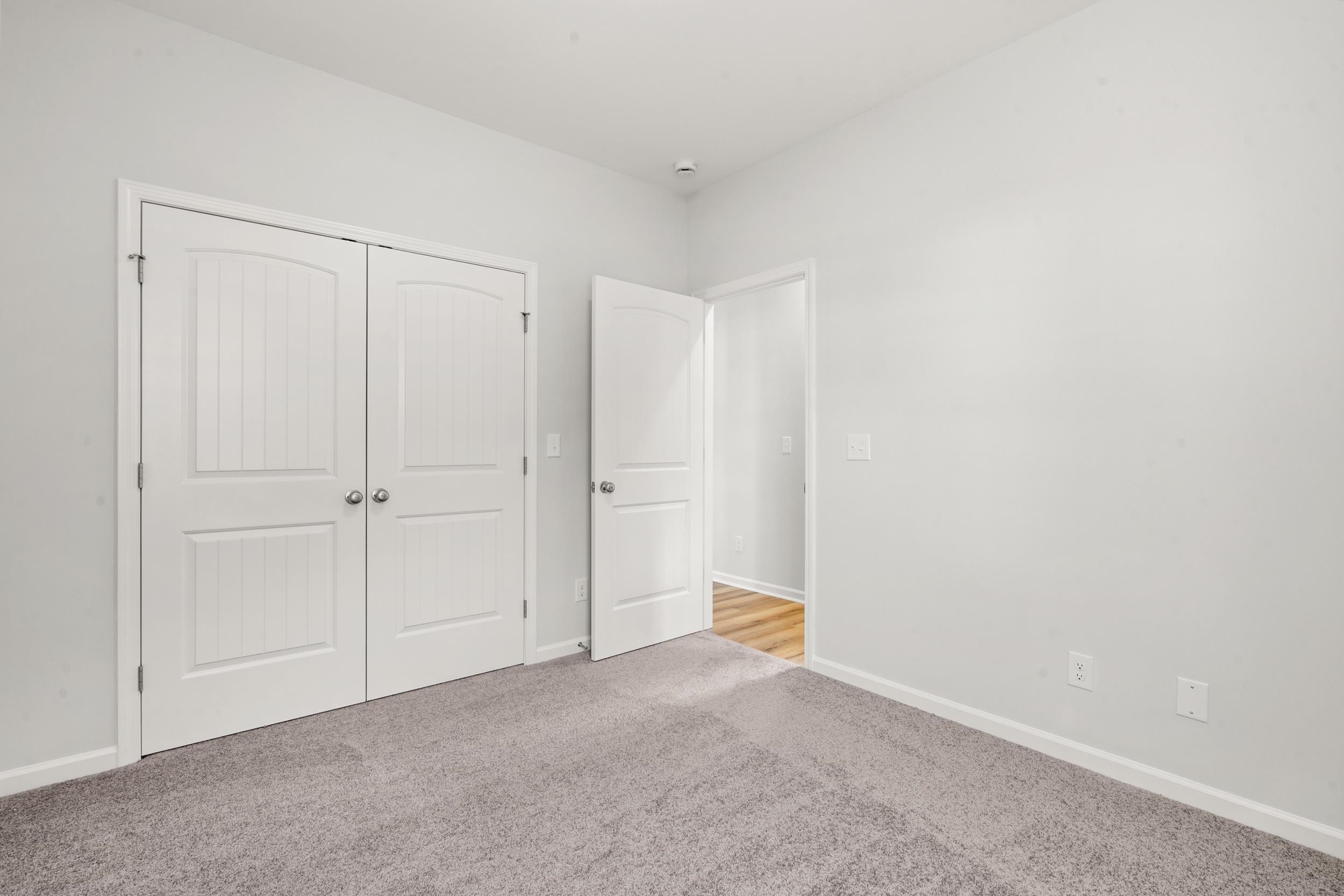 186 Stillbrook Dr. Property Photo 10