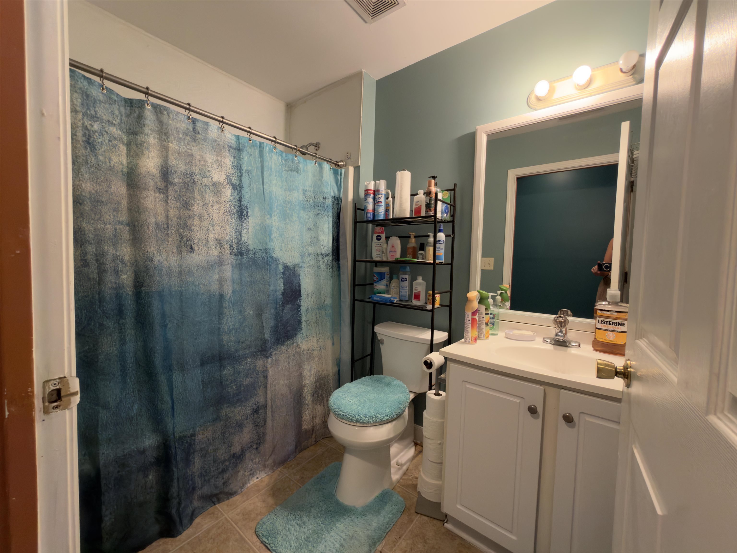 521 Bond St. Property Photo 16