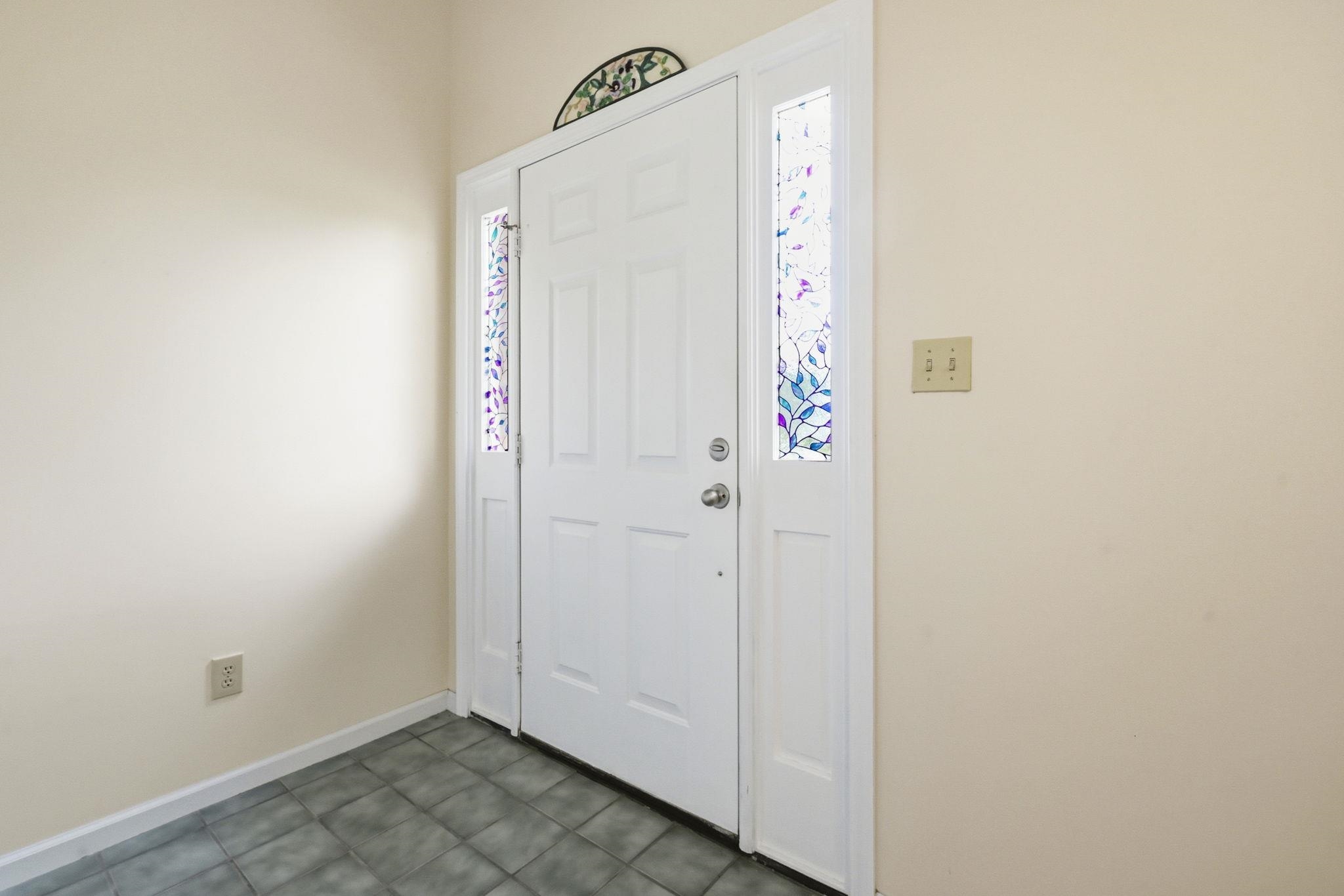 1905 Starling Ct. Property Photo 3