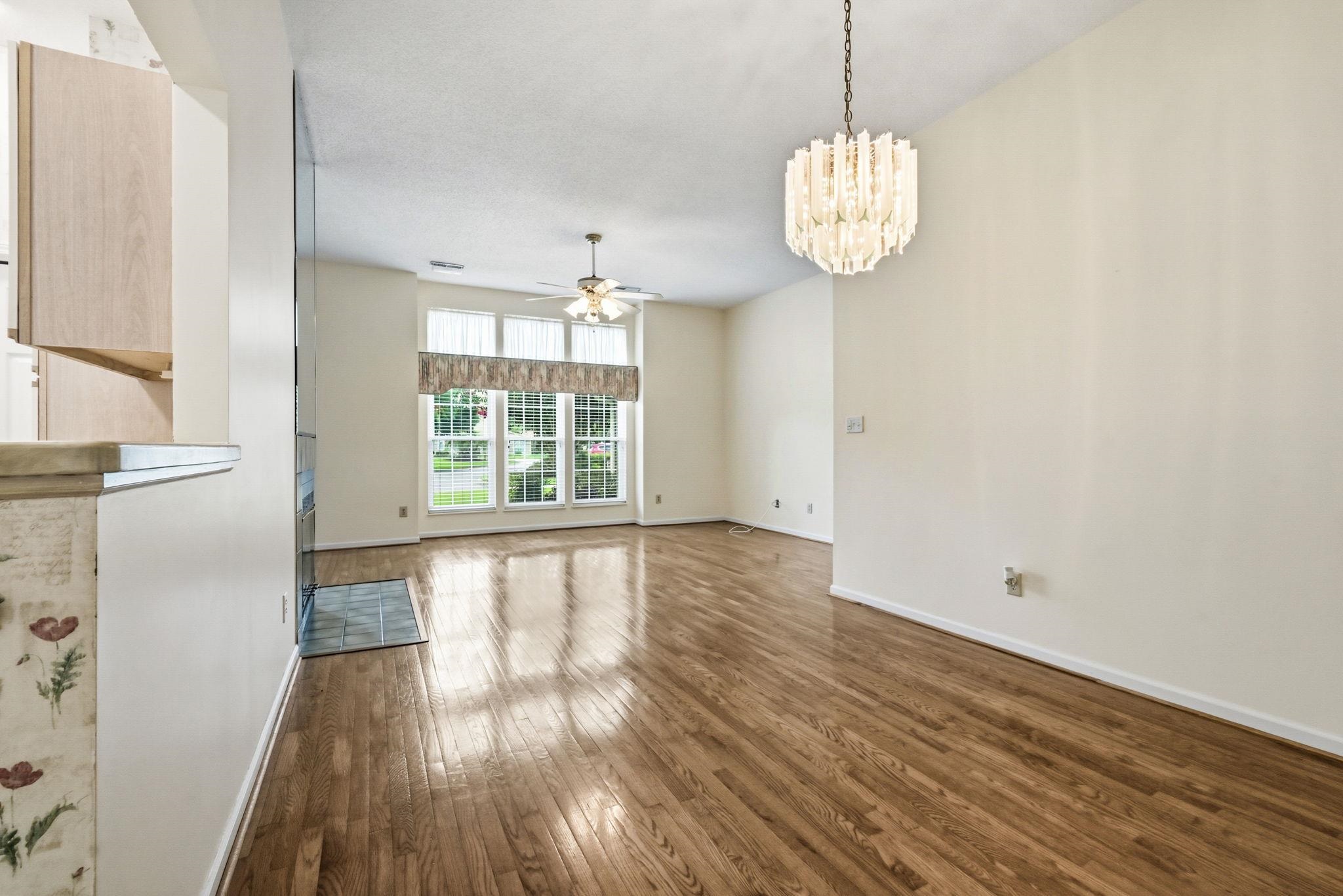 1905 Starling Ct. Property Photo 9