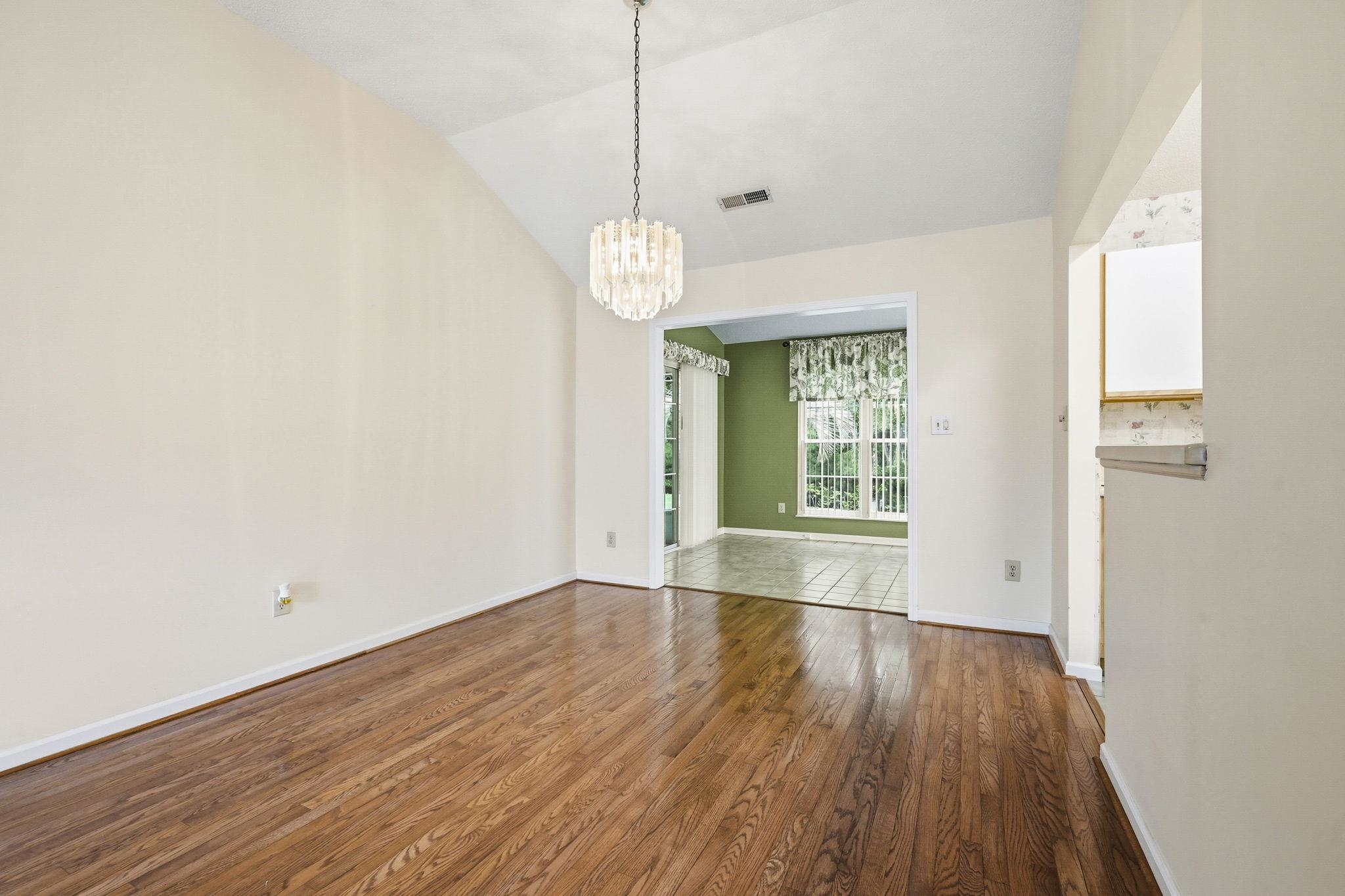 1905 Starling Ct. Property Photo 10