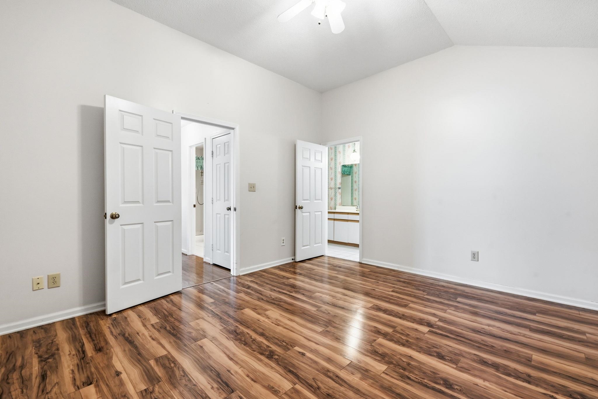 1905 Starling Ct. Property Photo 17