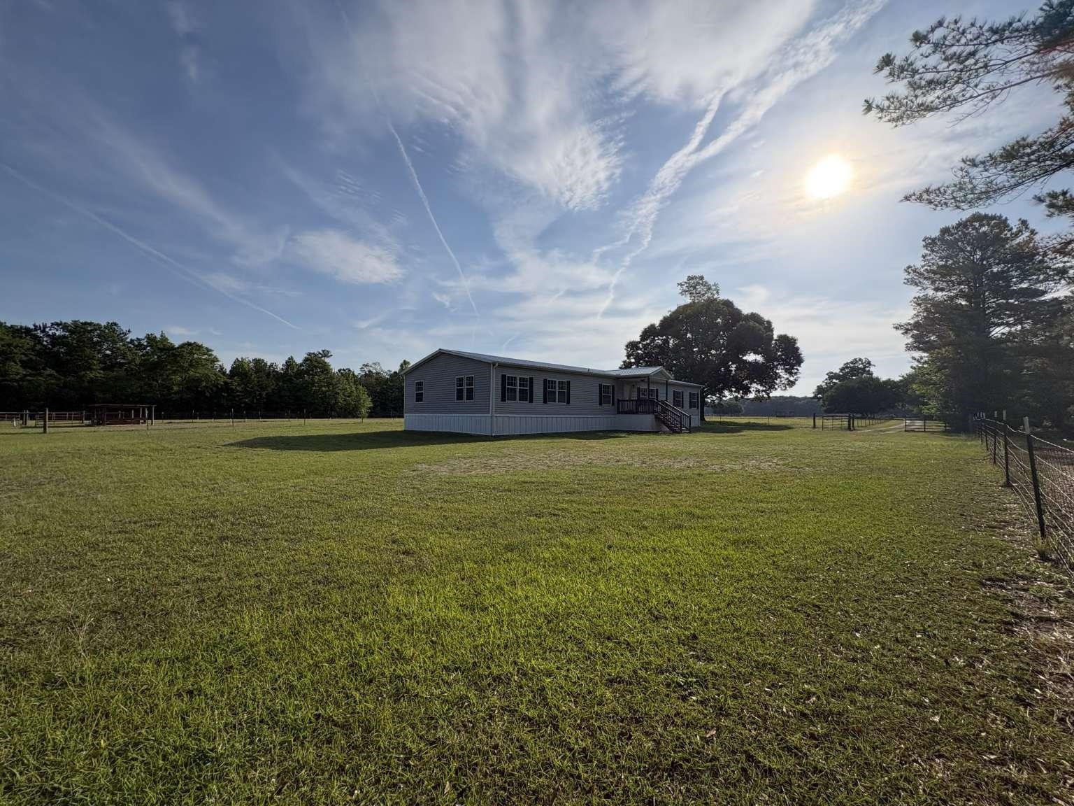 1660 Nathan Dr. Property Photo 1