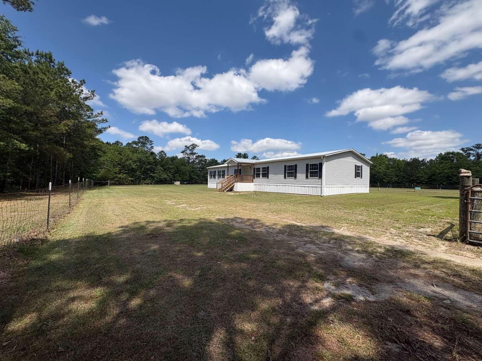 1660 Nathan Dr. Property Photo 11