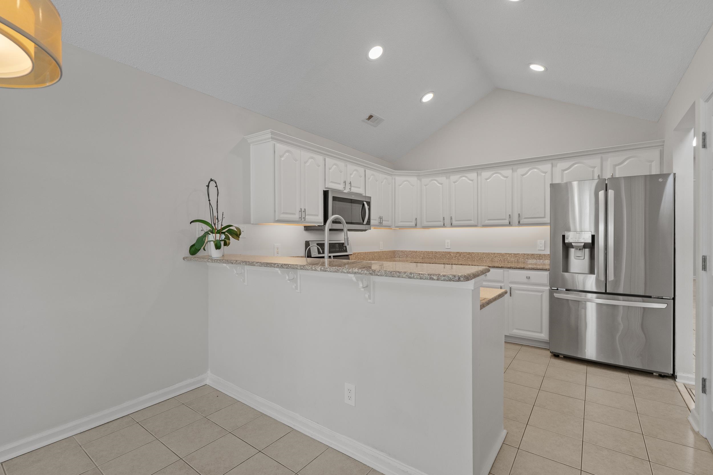 2119 Wentworth Dr. Property Photo 13