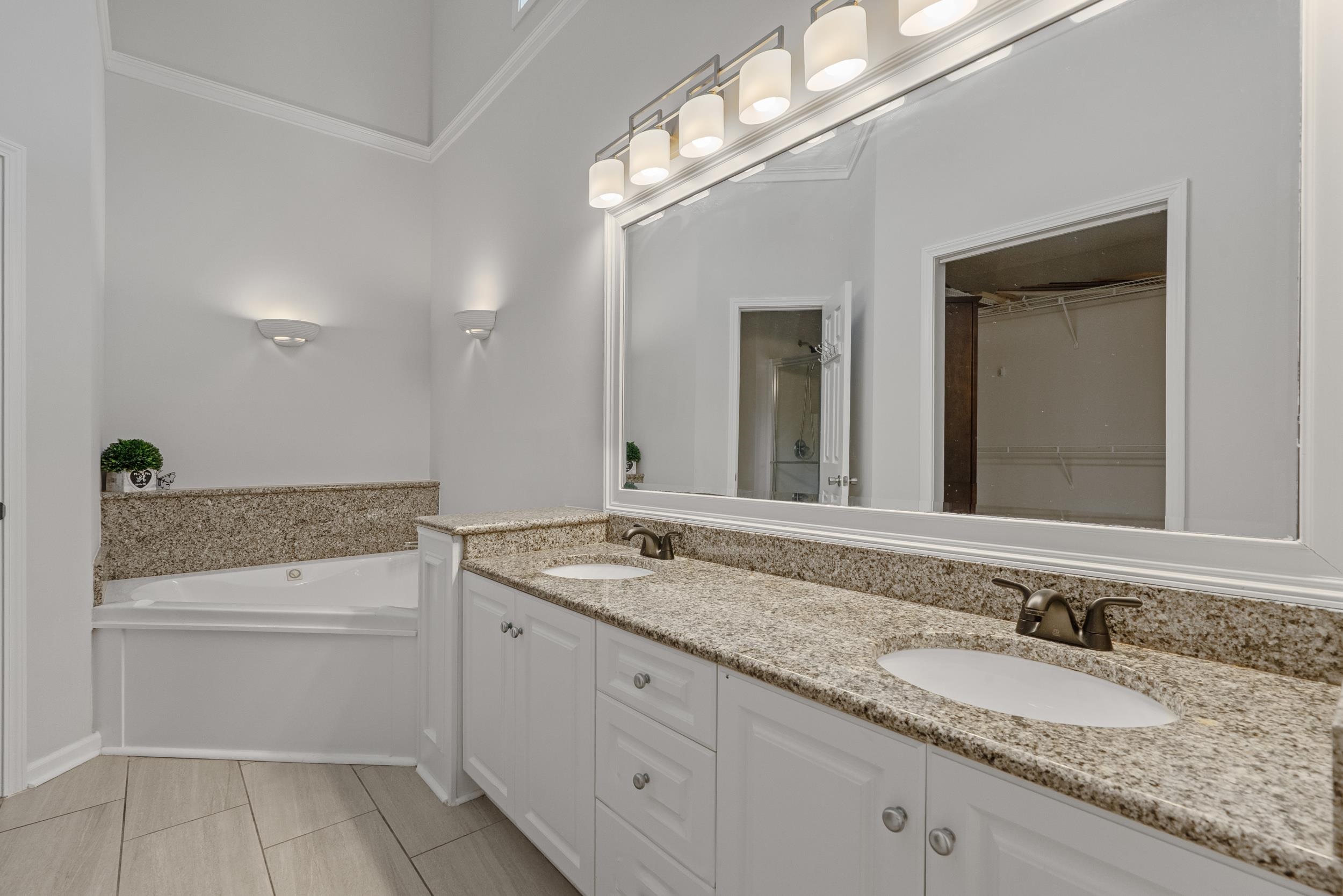 2119 Wentworth Dr. Property Photo 26