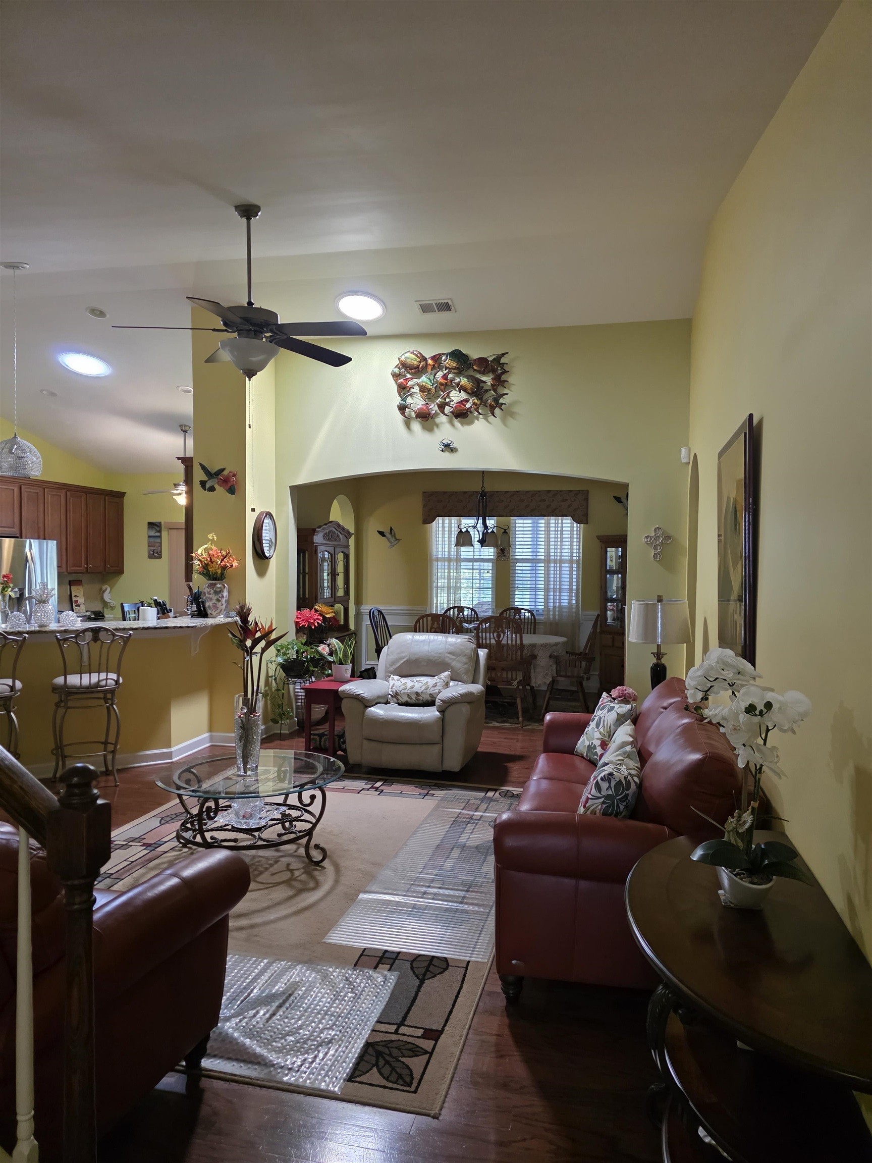 1575 Berkshire Ave. Property Photo 4