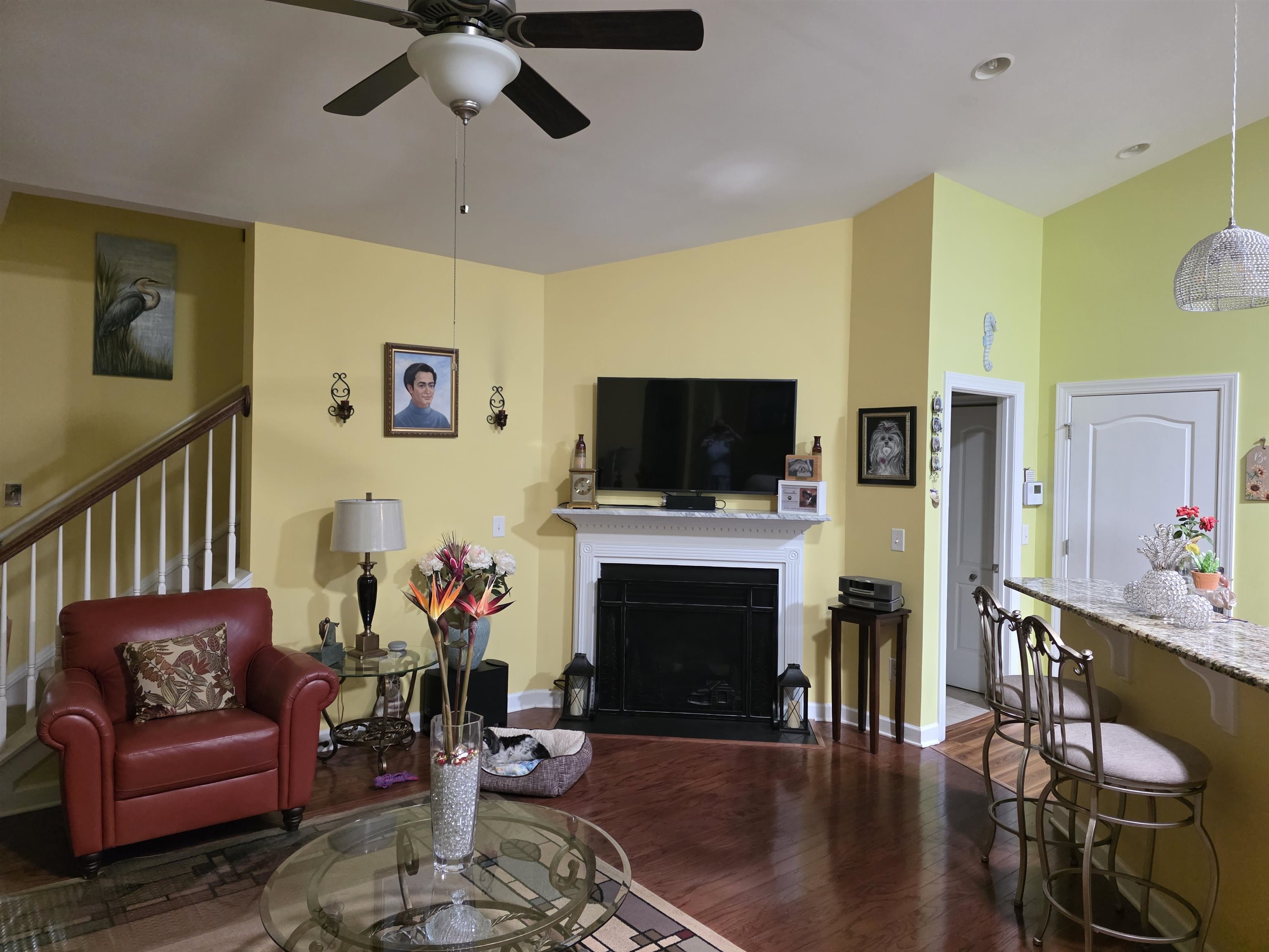 1575 Berkshire Ave. Property Photo 6