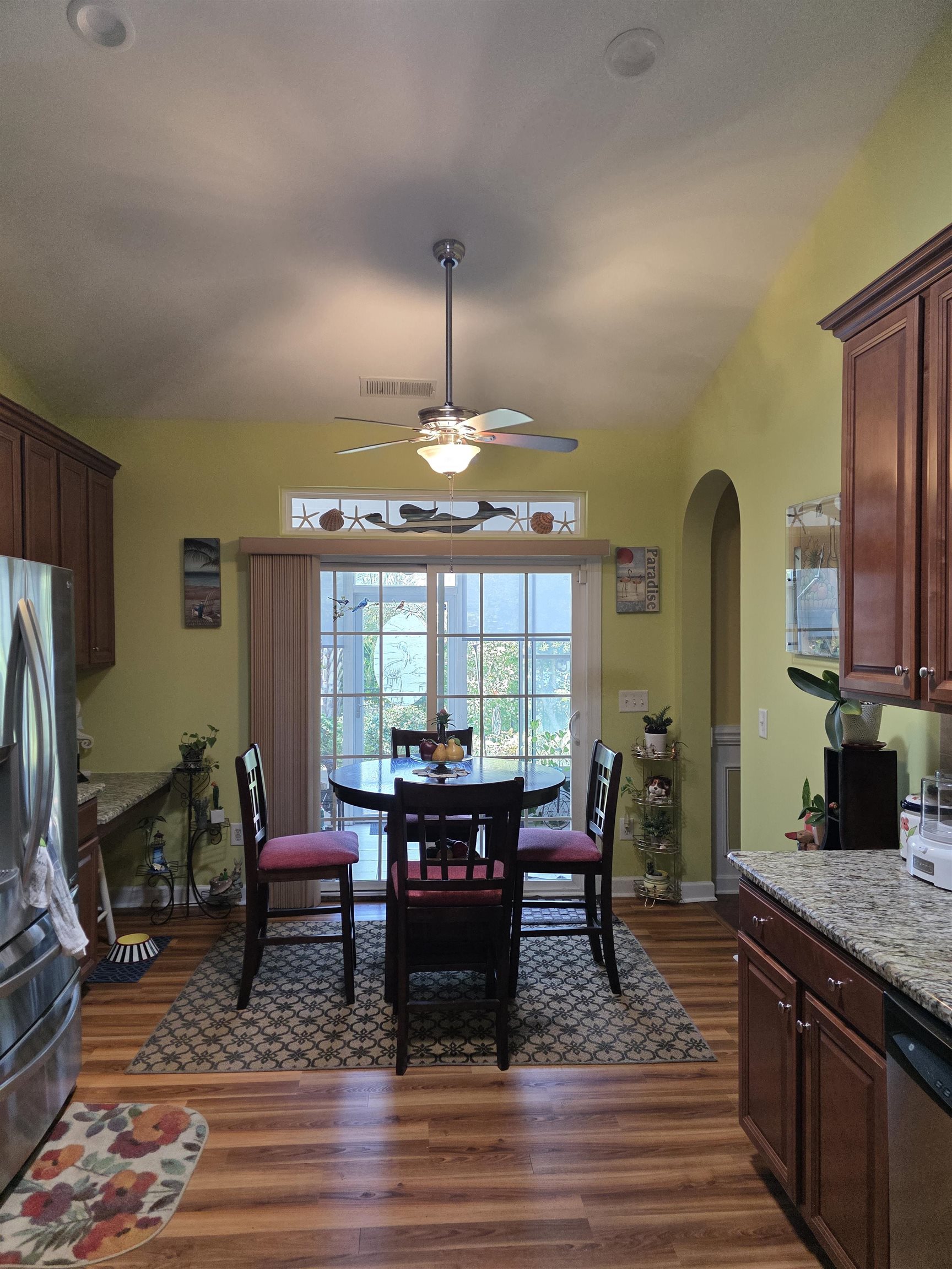 1575 Berkshire Ave. Property Photo 12