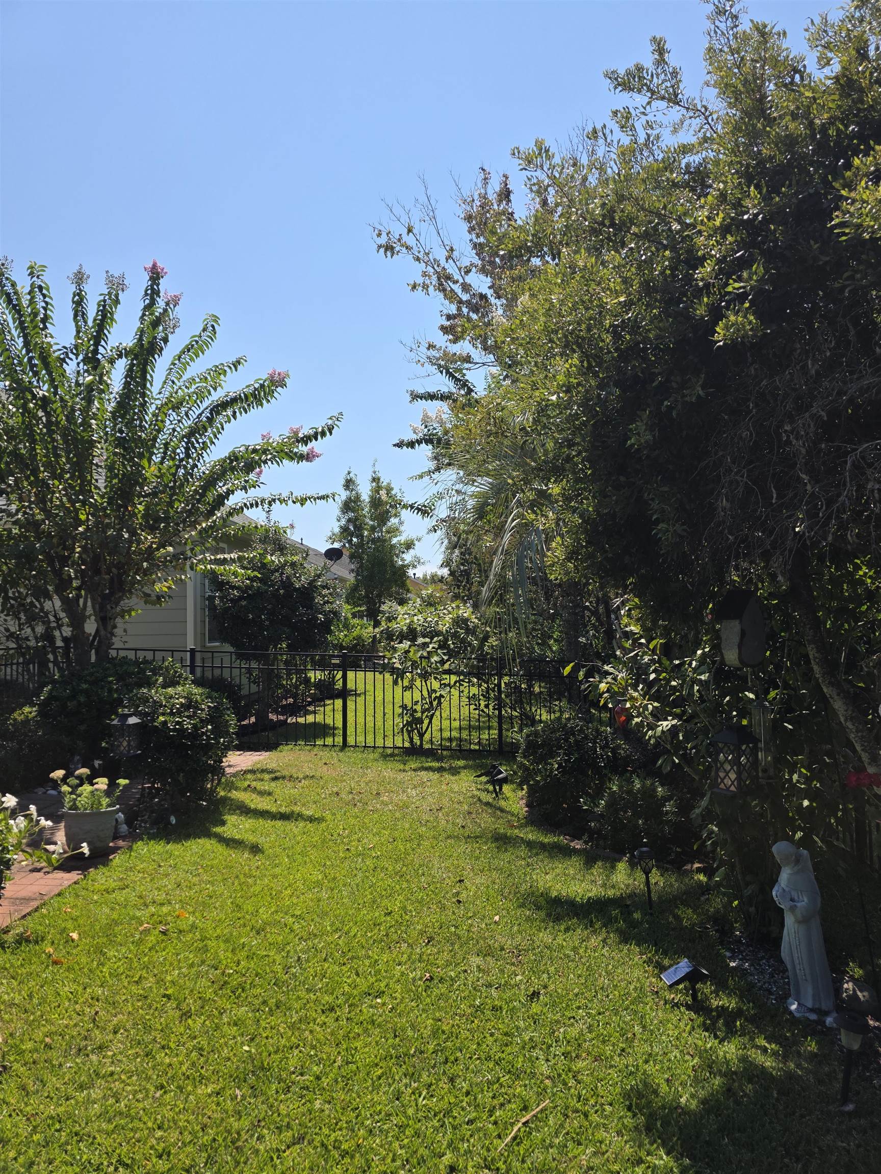 1575 Berkshire Ave. Property Photo 36