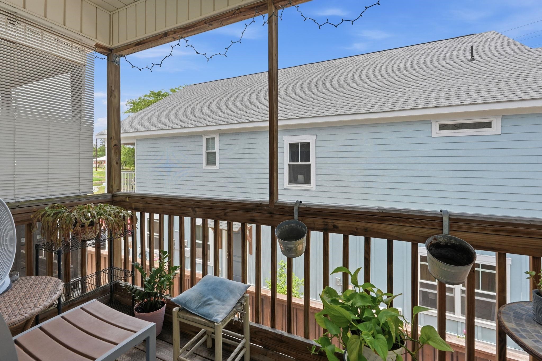 577 Sunnyside Ave. Property Photo 17
