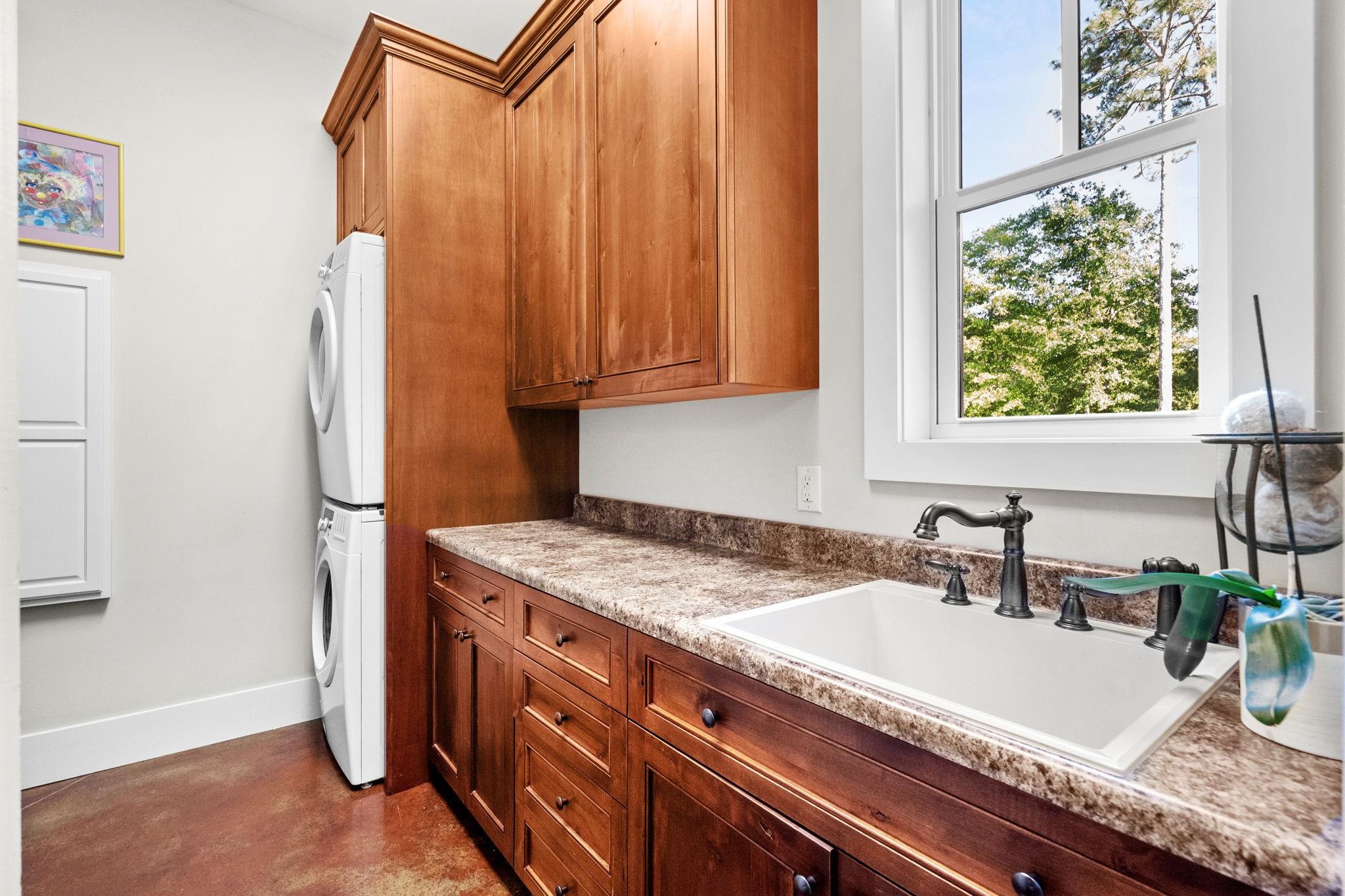 5016 Big Bear Ct. Property Photo 41