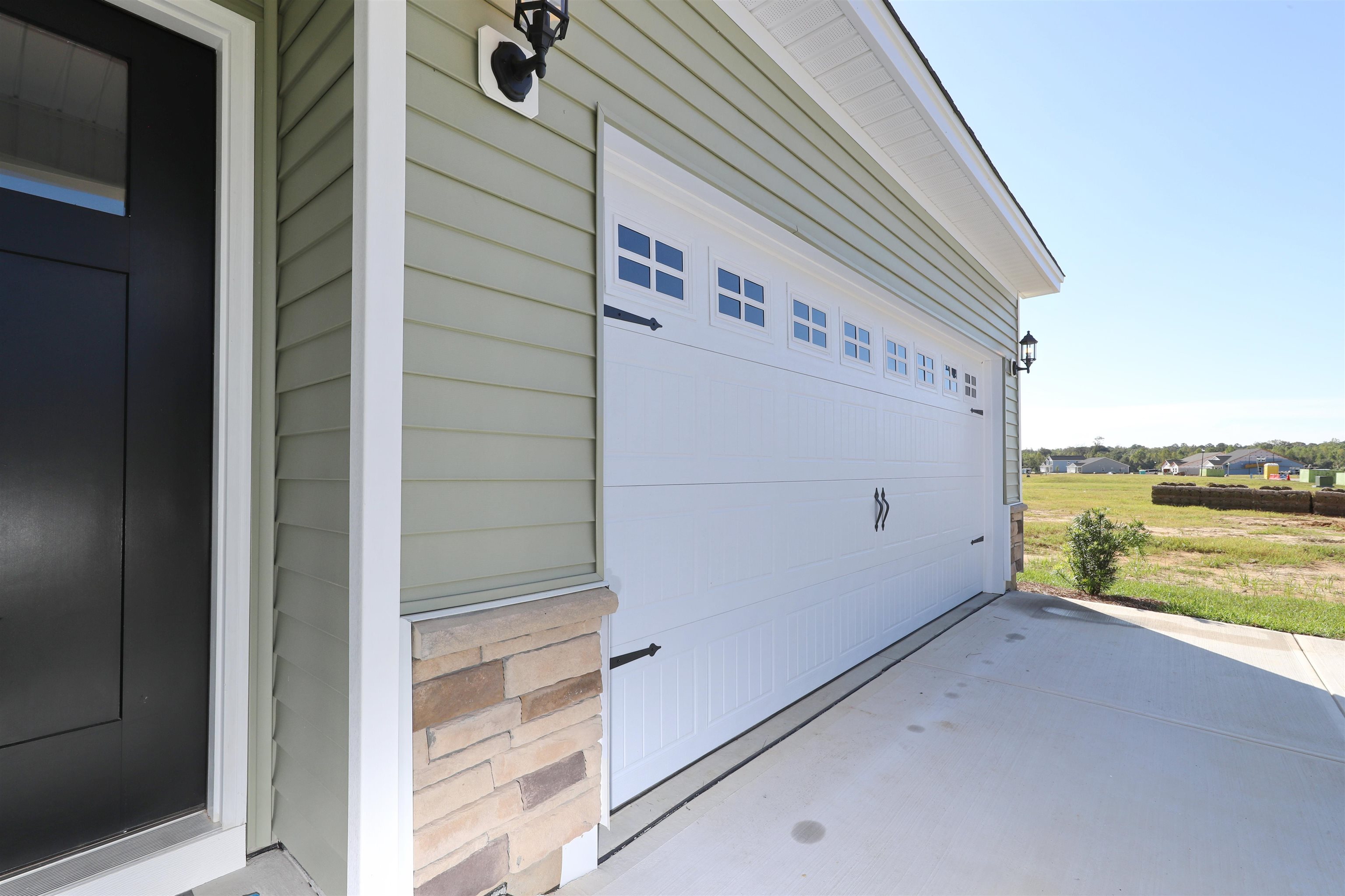 805 Wild Indigo Dr Property Photo 4