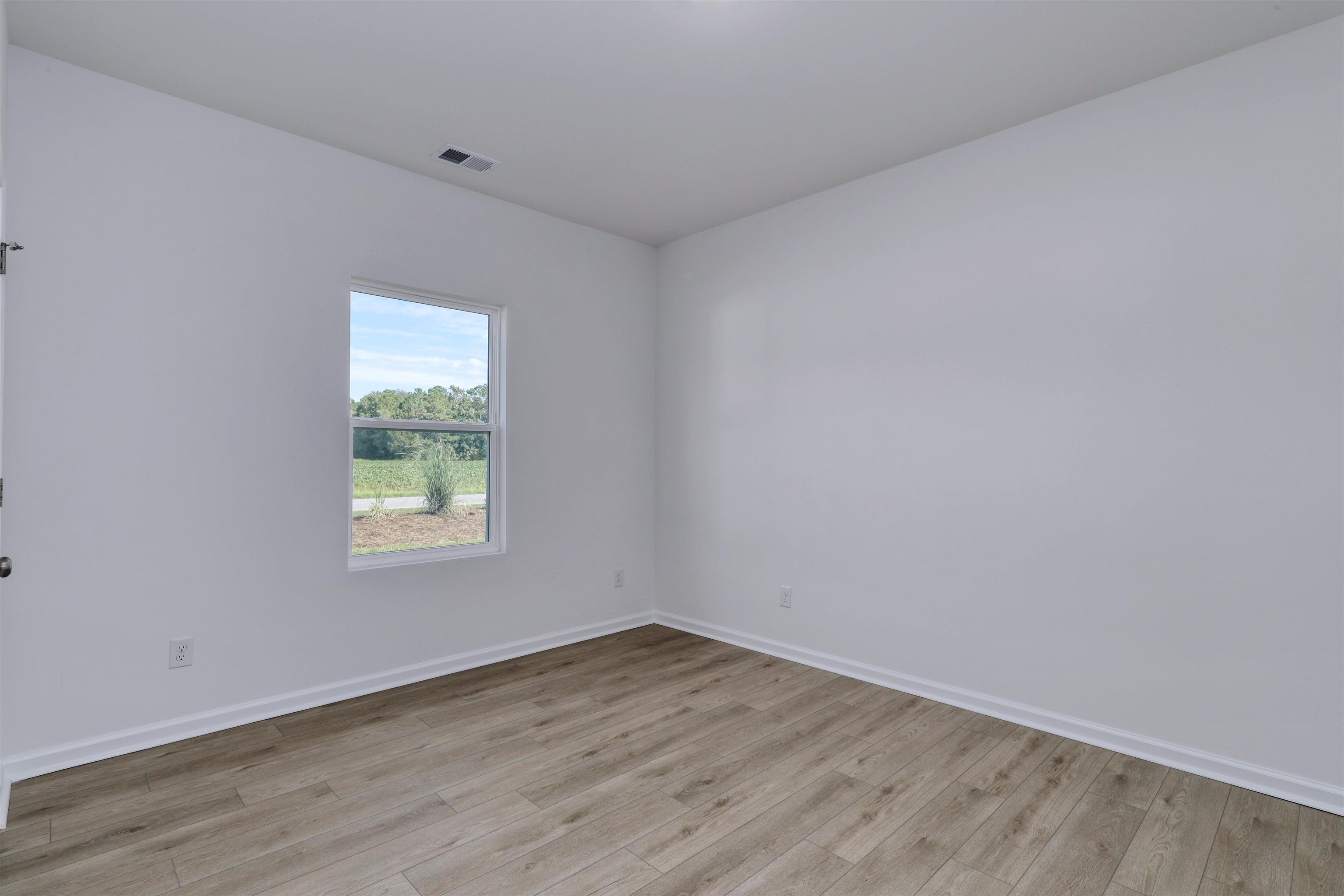 805 Wild Indigo Dr Property Photo 11