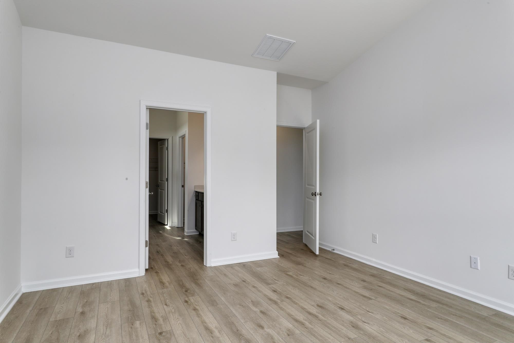 805 Wild Indigo Dr Property Photo 31