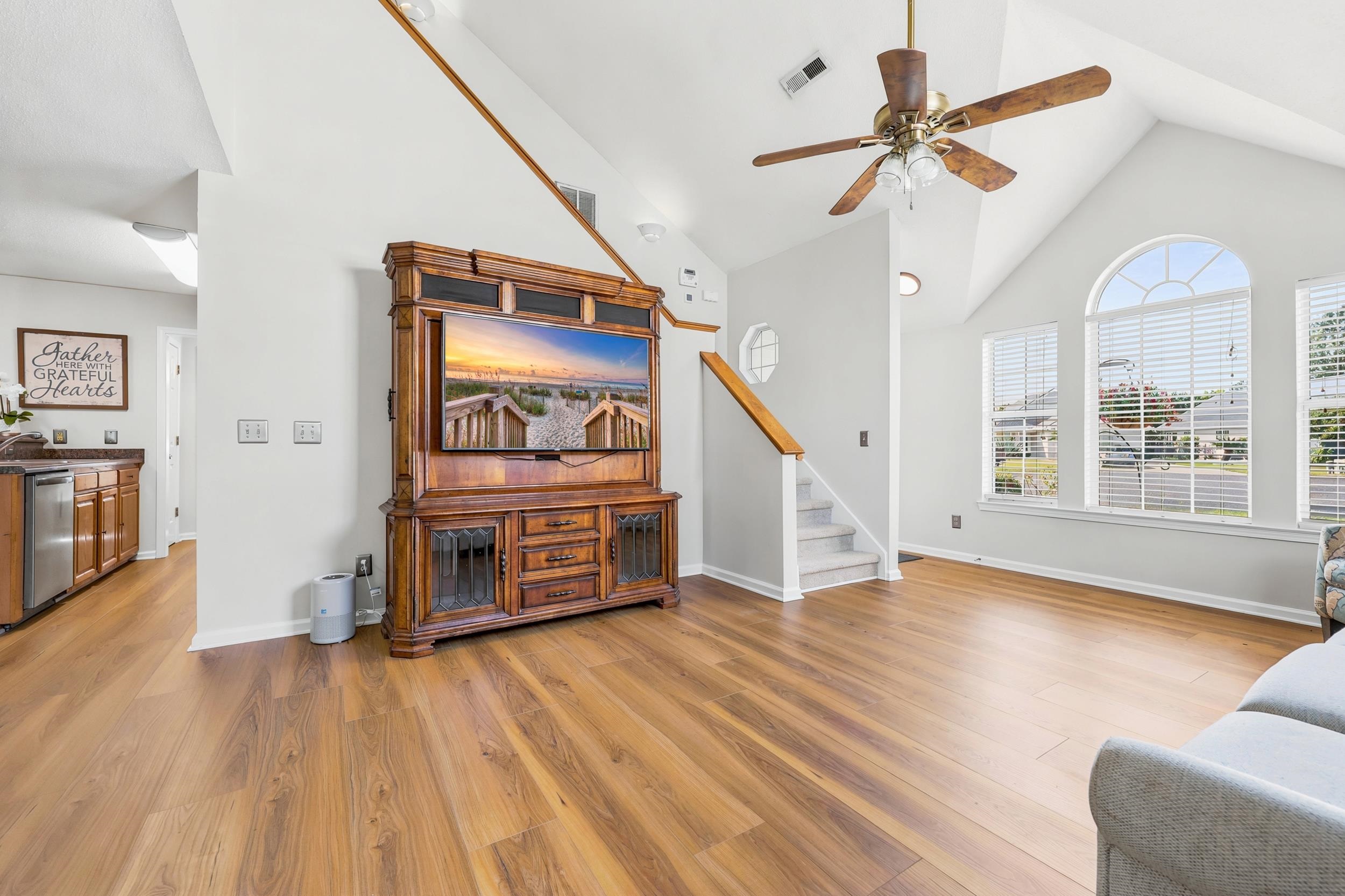 539 Drake Ln. Property Photo 6