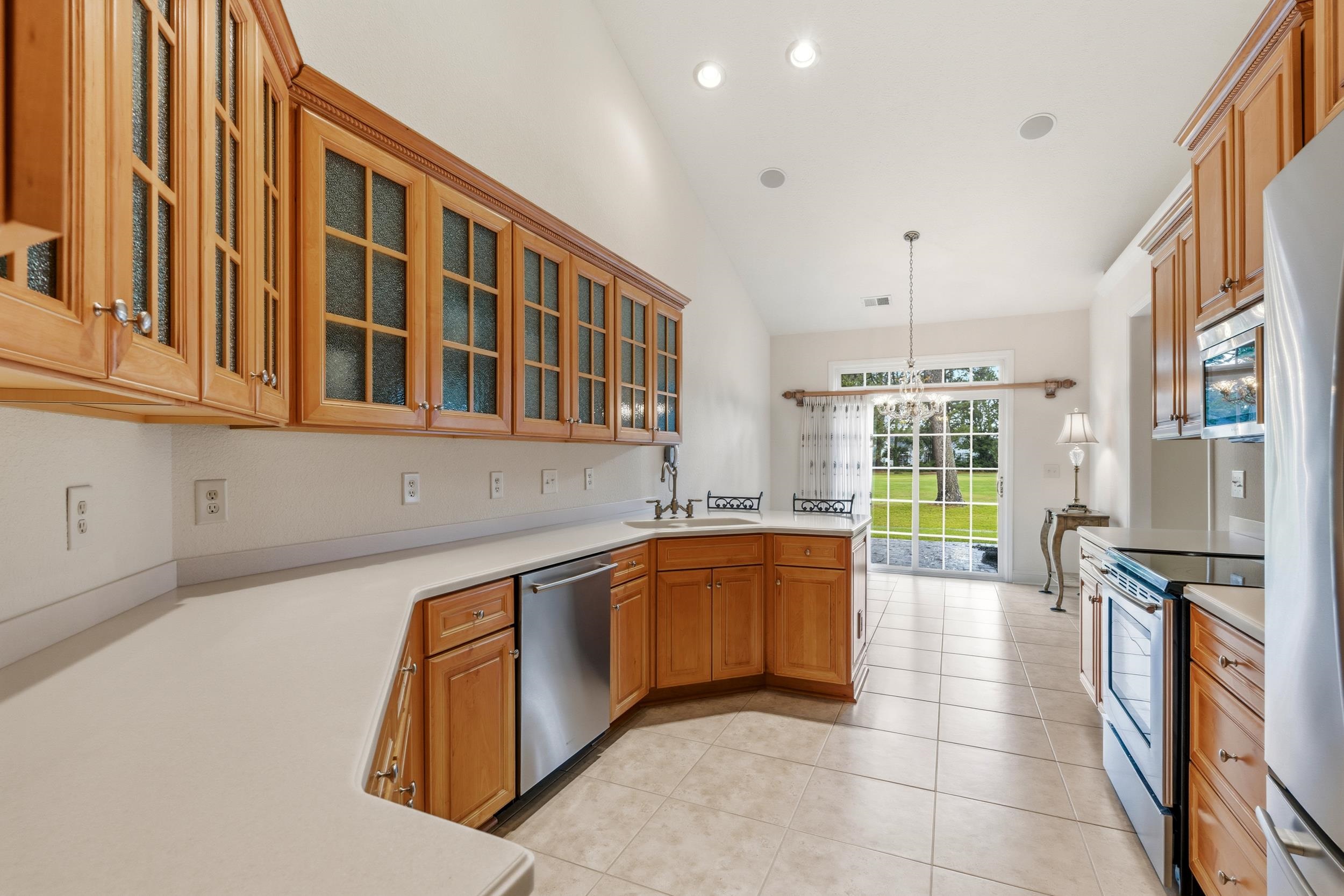266 Wedgefield Dr. Property Photo 18