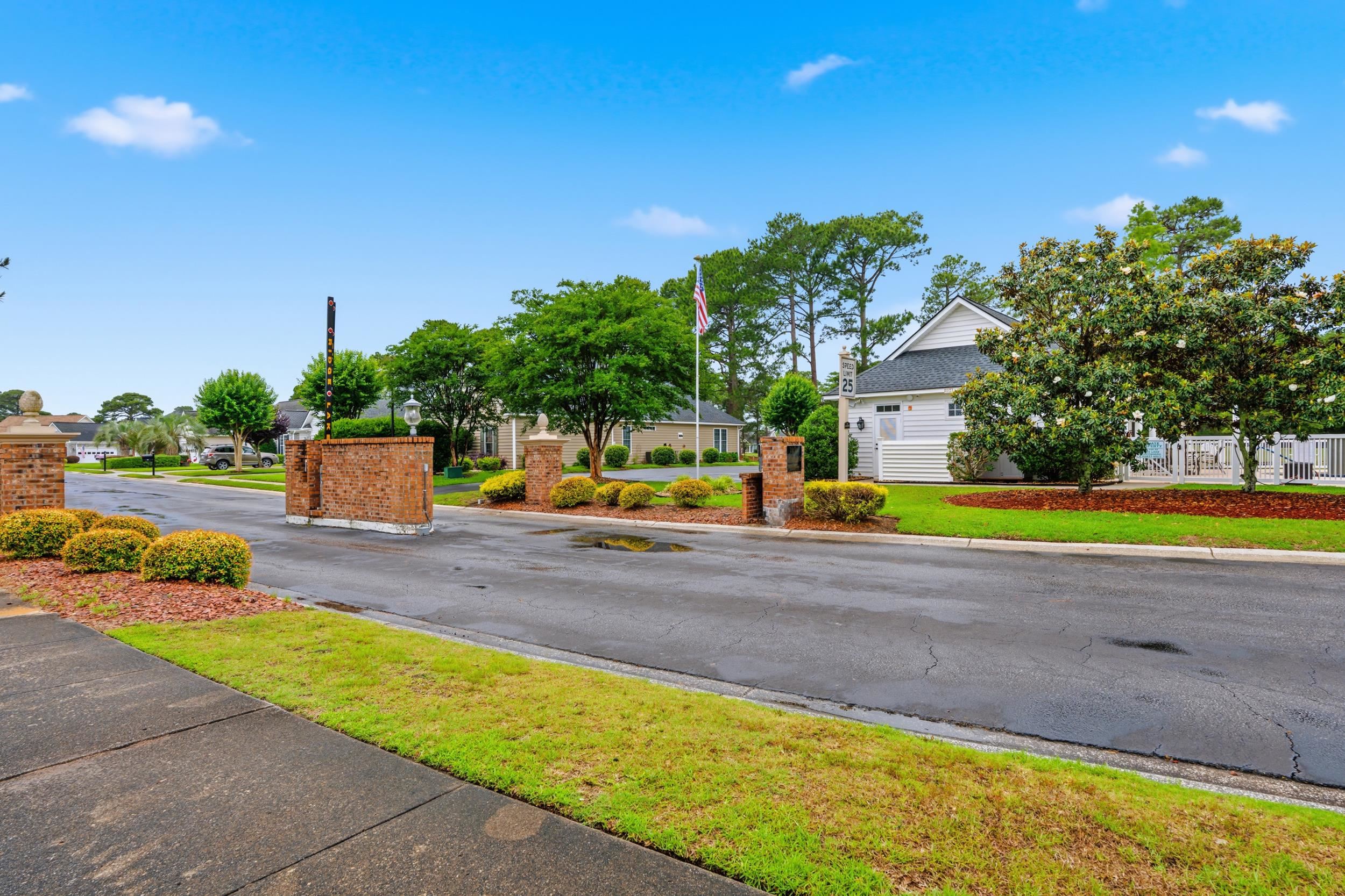 266 Wedgefield Dr. Property Photo 84