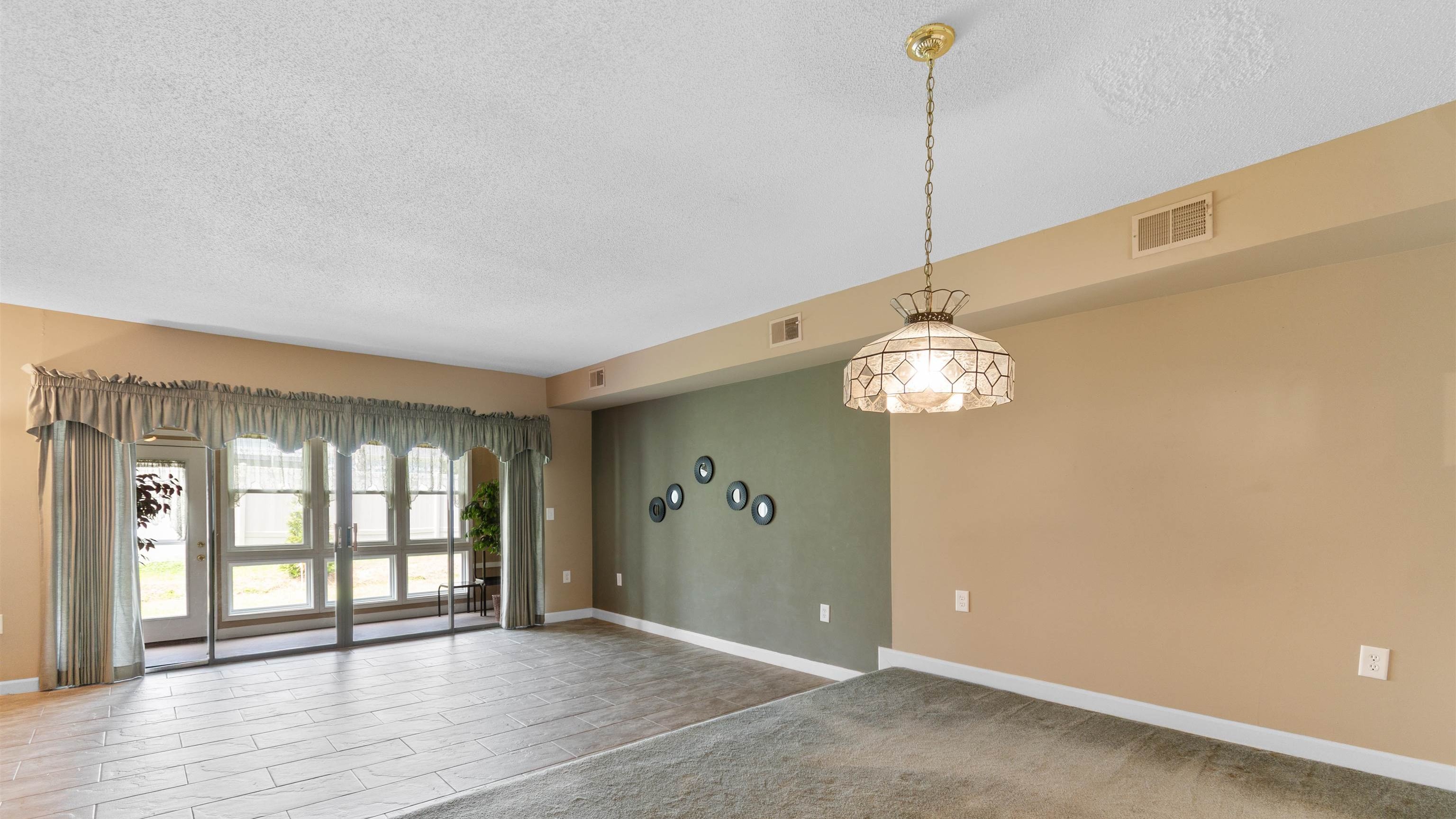 928 Villa Dr. Property Photo 13
