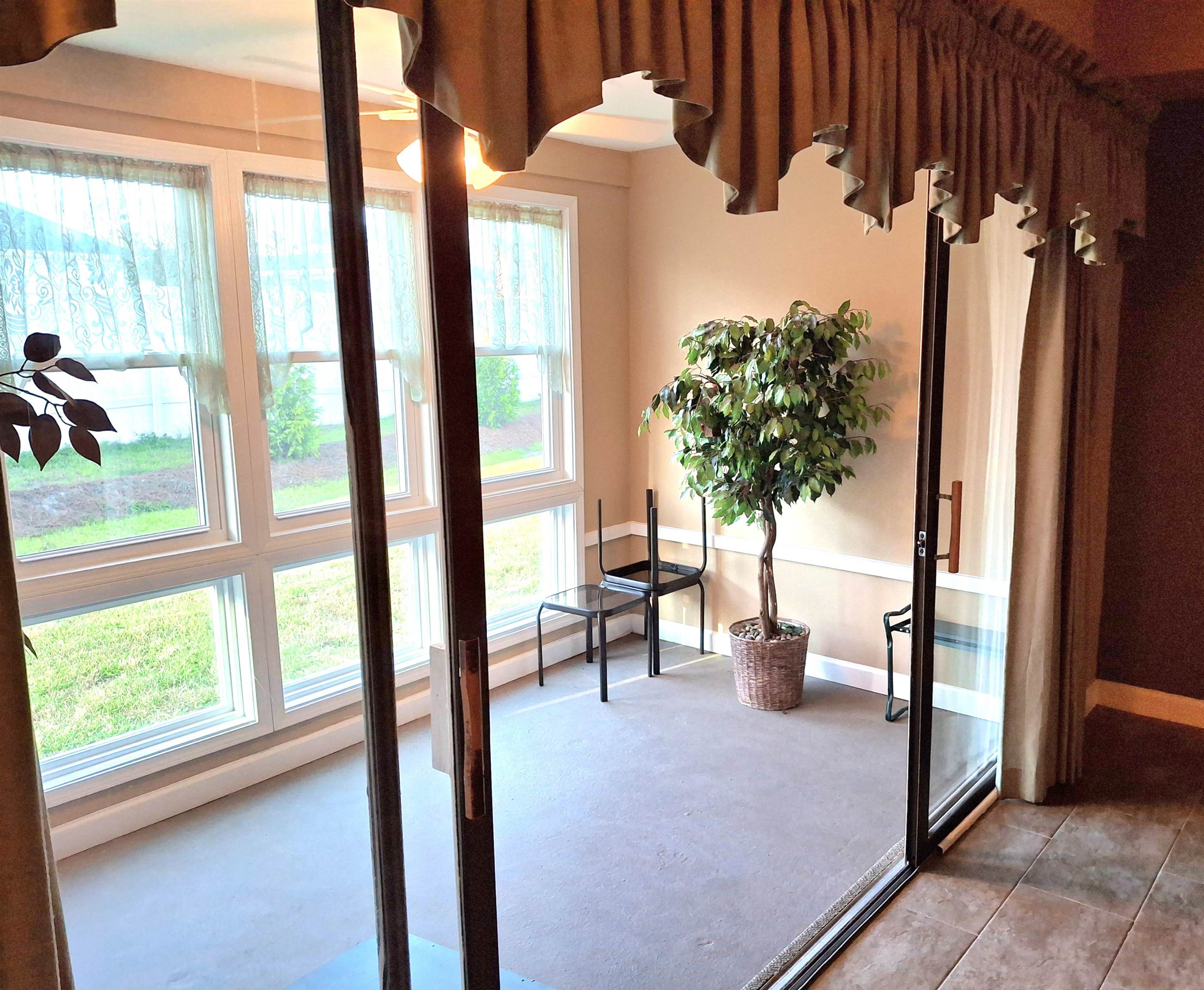 928 Villa Dr. Property Photo 15