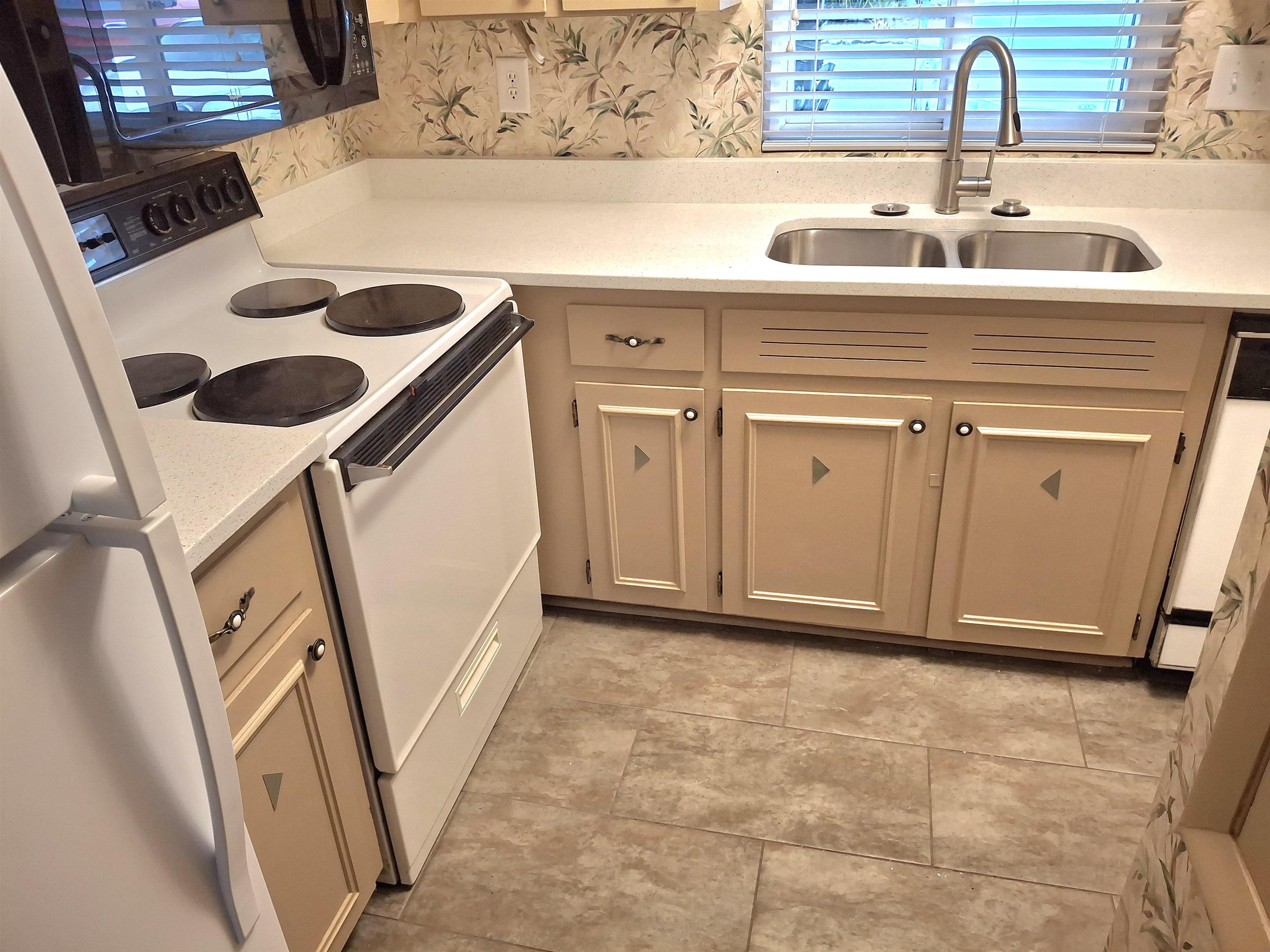 928 Villa Dr. Property Photo 21