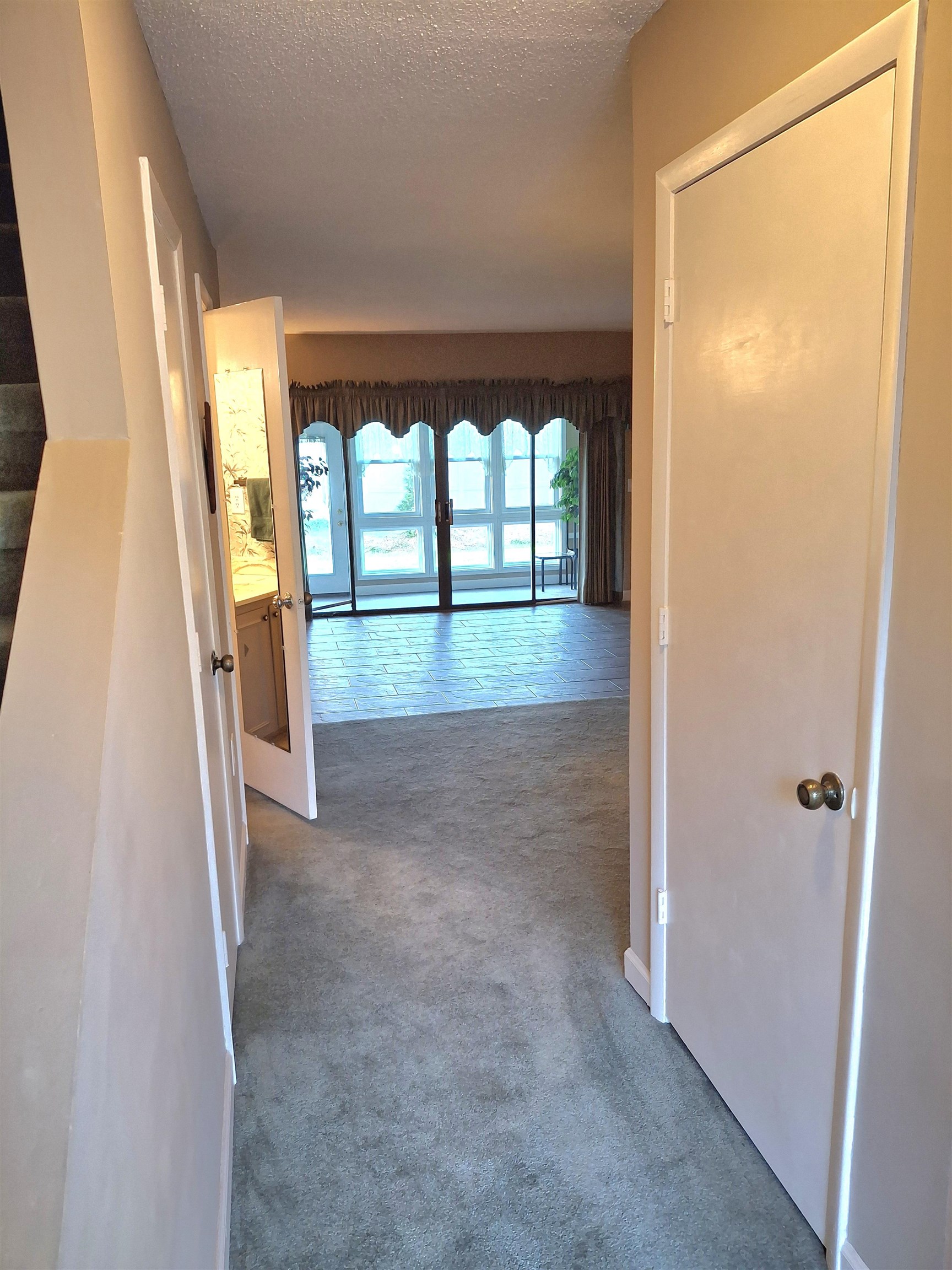 928 Villa Dr. Property Photo 32