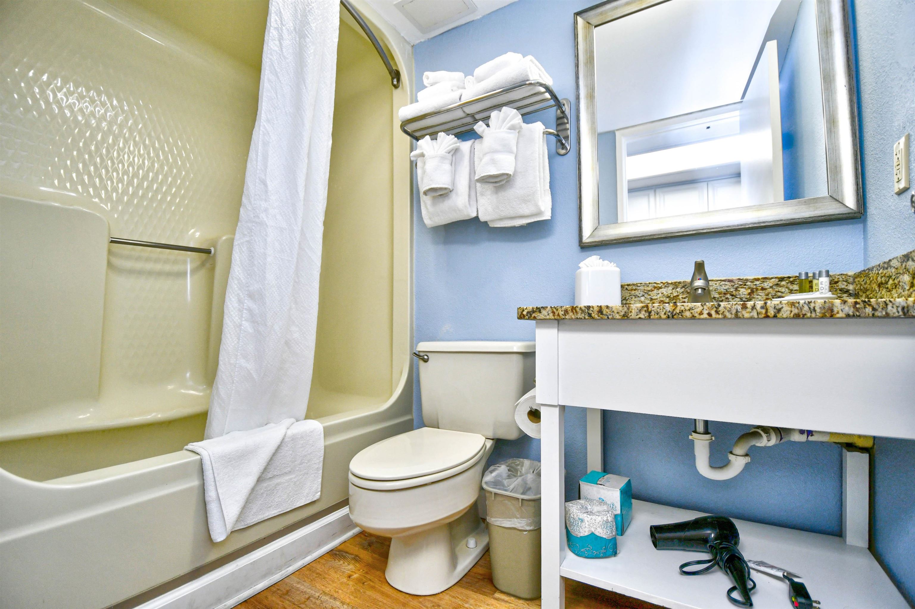 2401 S Ocean Blvd. Property Photo 14