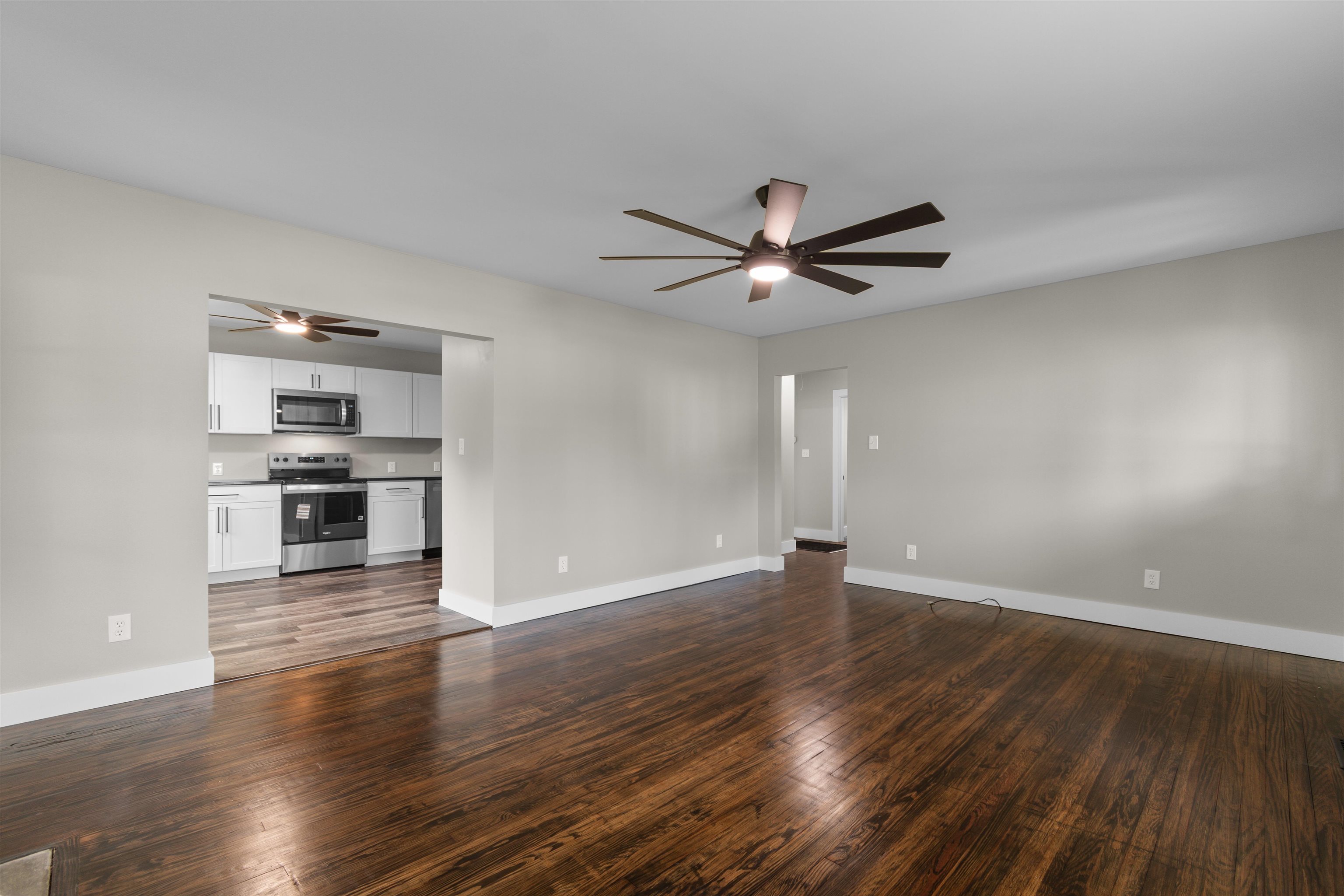 305 S Magnolia Ave. Property Photo 5